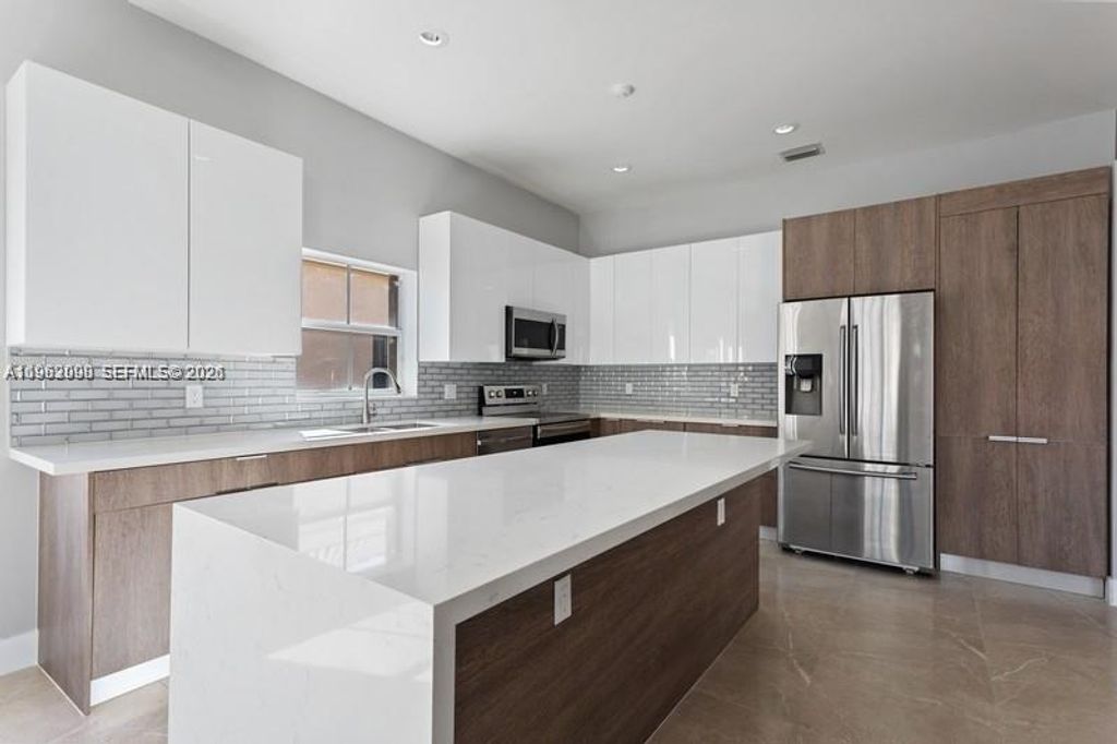 Photo of 1236 Meadows Blvd, Weston, FL 33327 (MLS # A11963090)