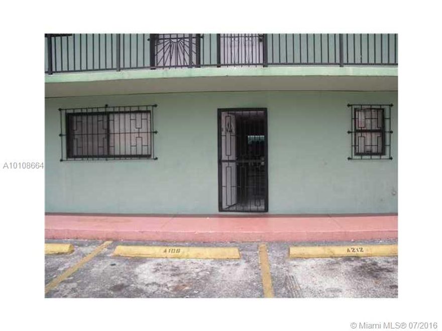 CONDO FOR RENT OR RENT WITH OPTION TO BUY, CENTRALLY LOCATED IN HIALEAH CLOSE TO HOSPITALS,RESTAURANTS,XWAYS,SCHOOLS,MALLS ETC