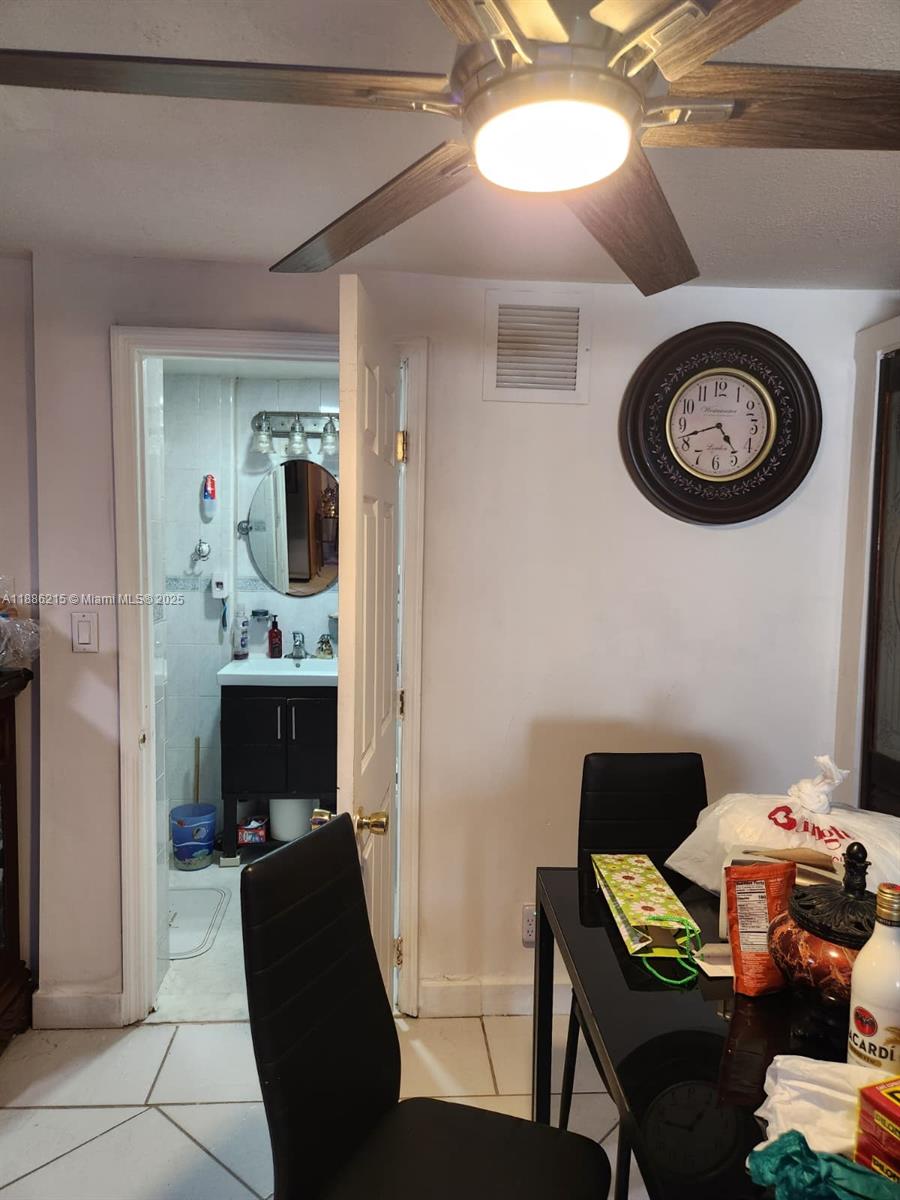 2ND REV PL SARATOGA HEIGH - Residential