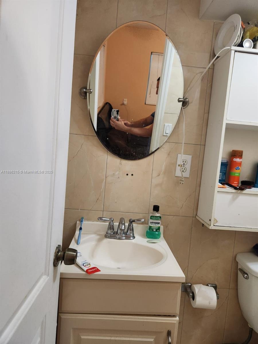 2ND REV PL SARATOGA HEIGH - Residential