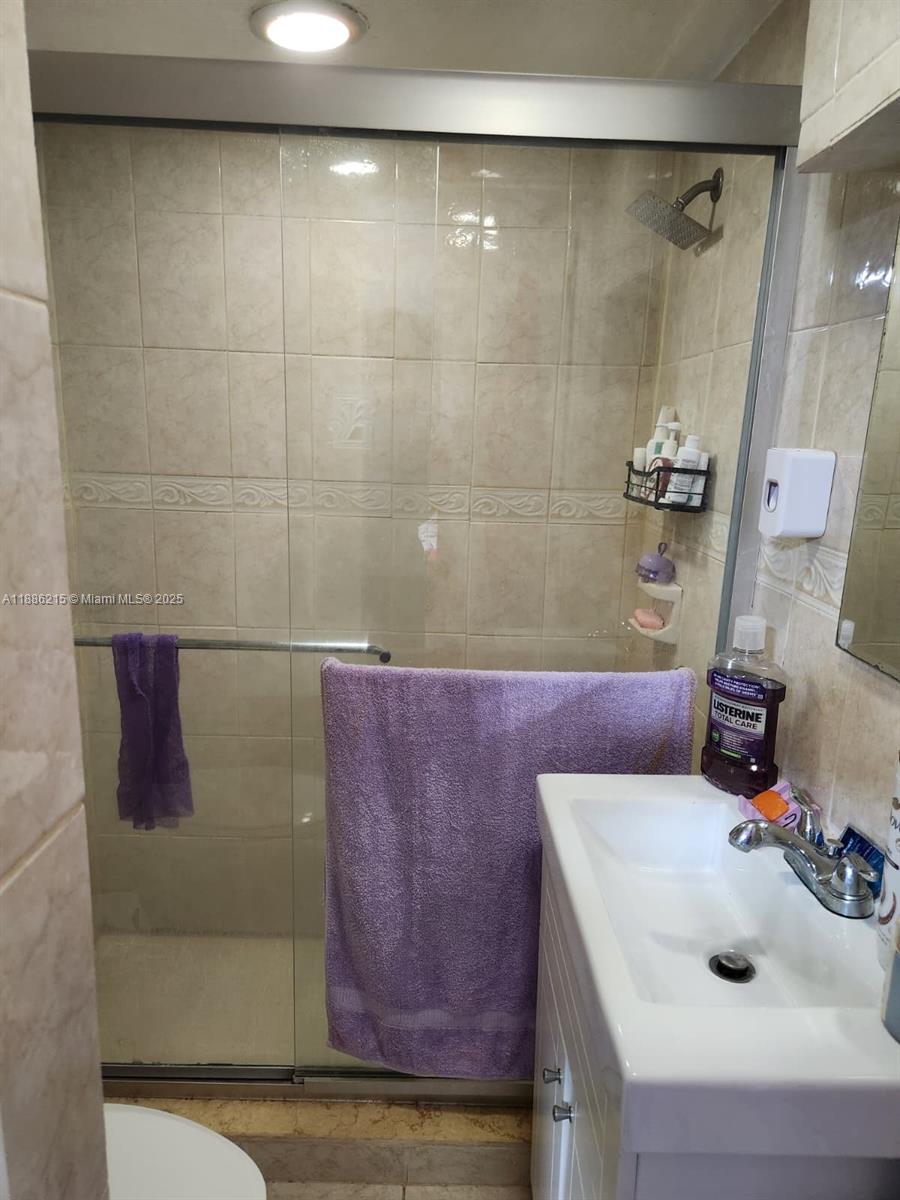 2ND REV PL SARATOGA HEIGH - Residential