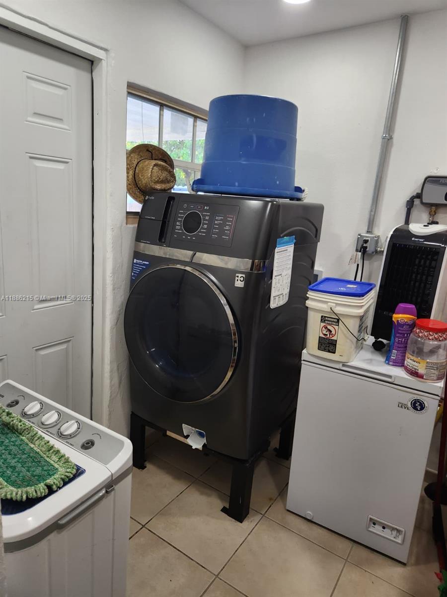 2ND REV PL SARATOGA HEIGH - Residential