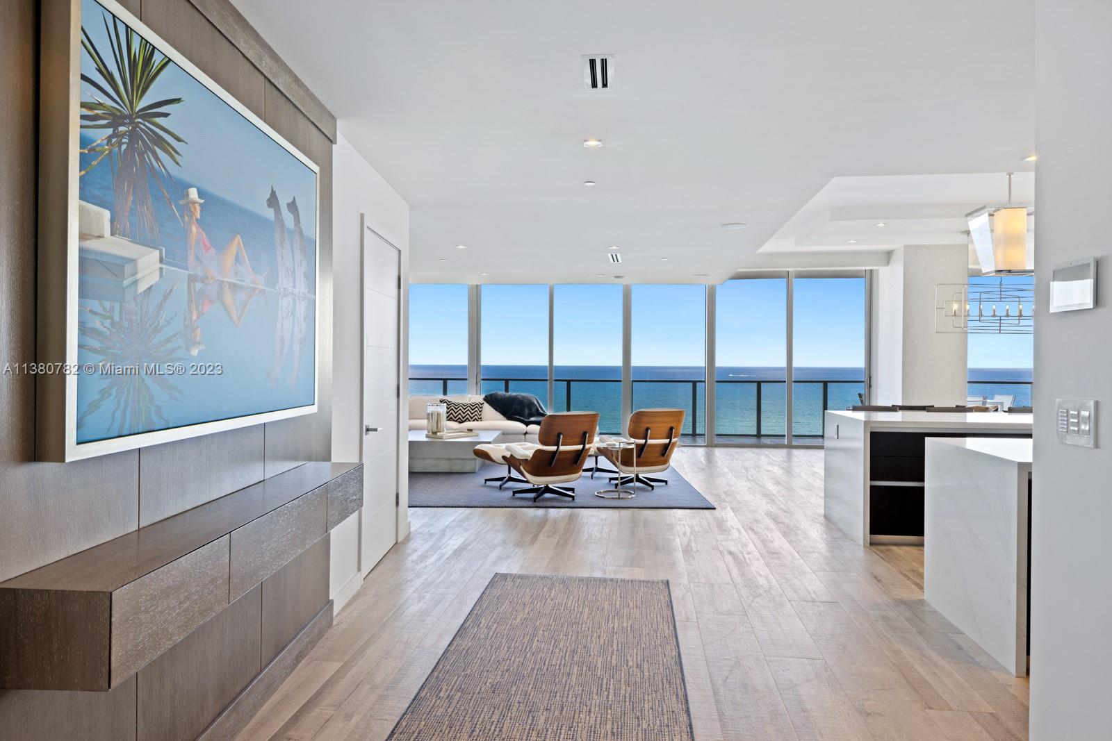AUBERGE BEACH RESIDENCES - Residential