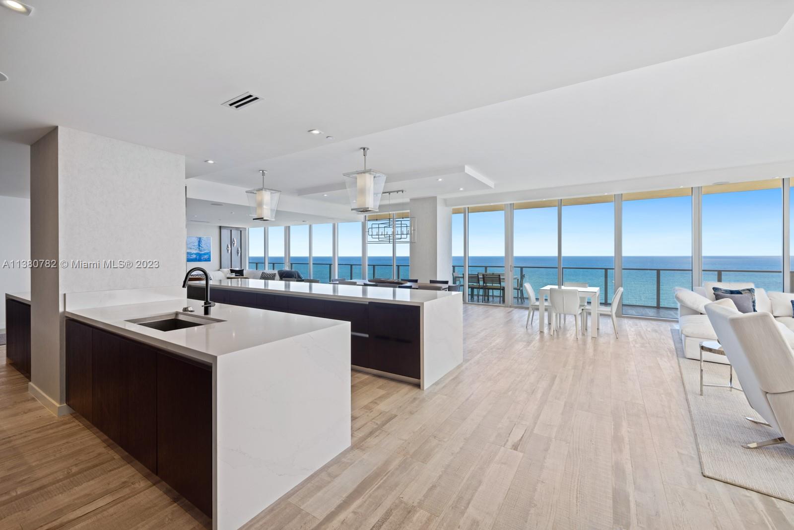 AUBERGE BEACH RESIDENCES - Residential
