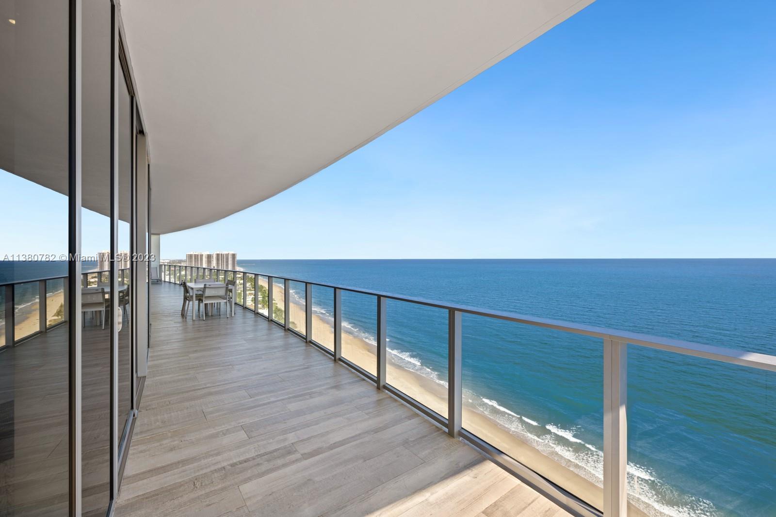 AUBERGE BEACH RESIDENCES - Residential
