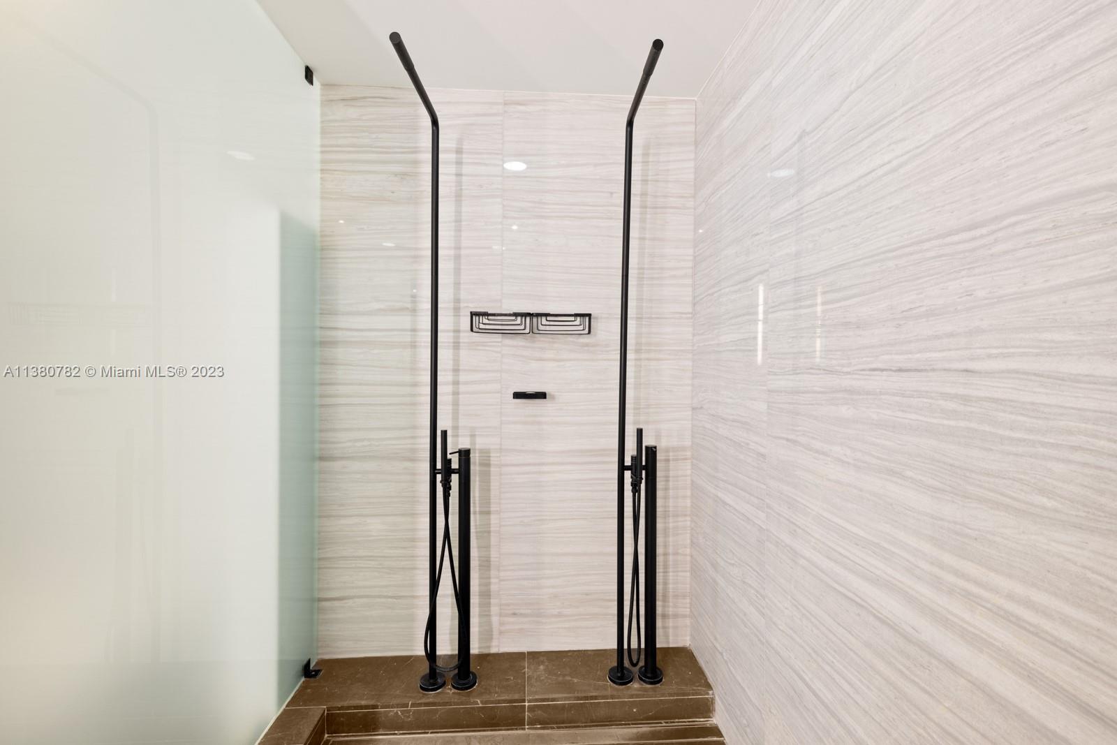 AUBERGE BEACH RESIDENCES - Residential