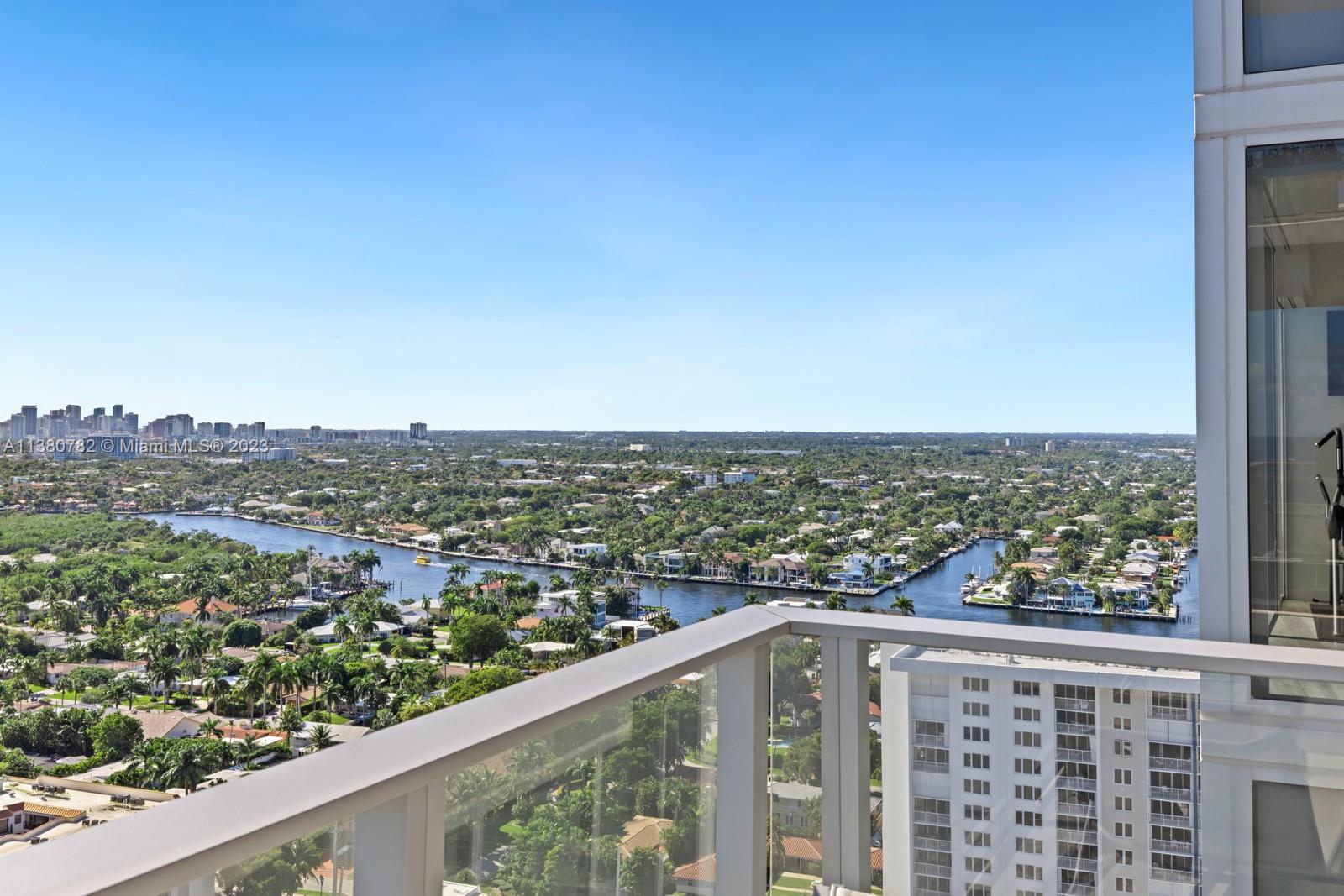 AUBERGE BEACH RESIDENCES - Residential