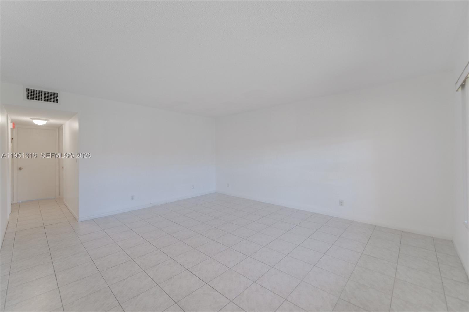 LAUDERDALE OAKS CONDO II - Residential