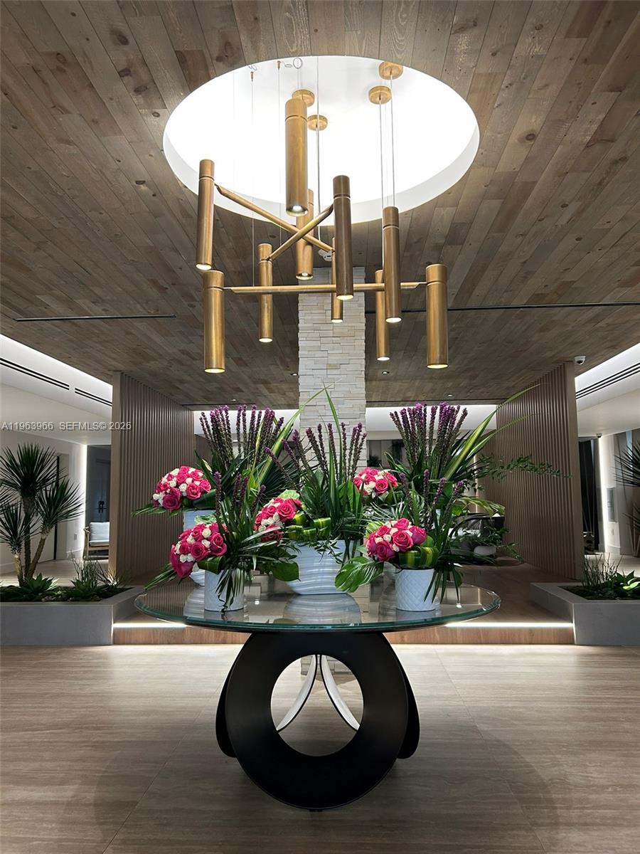 RONEY PALACE CONDO - Residential