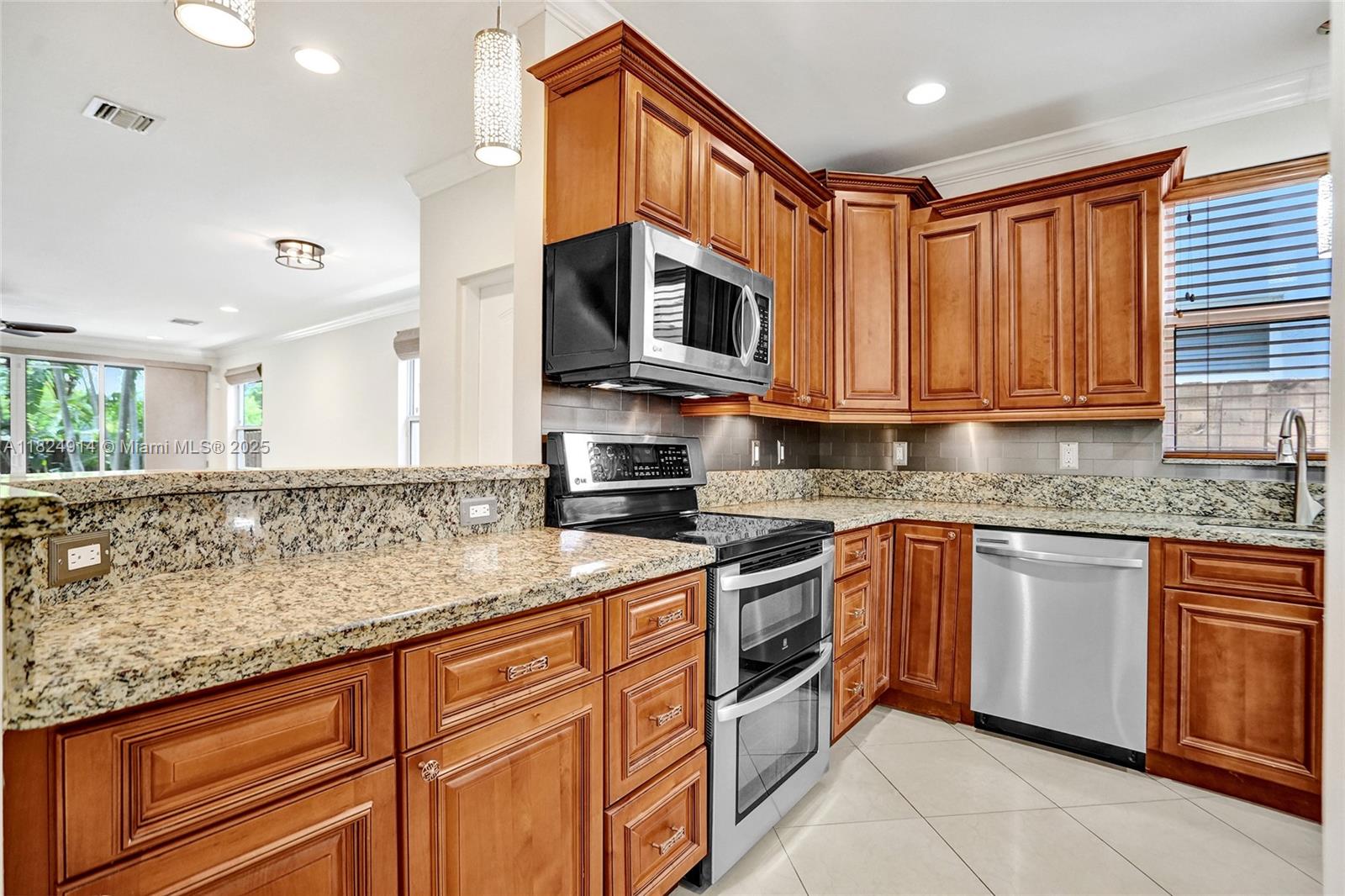 1131 NE 3rd Ave 1131