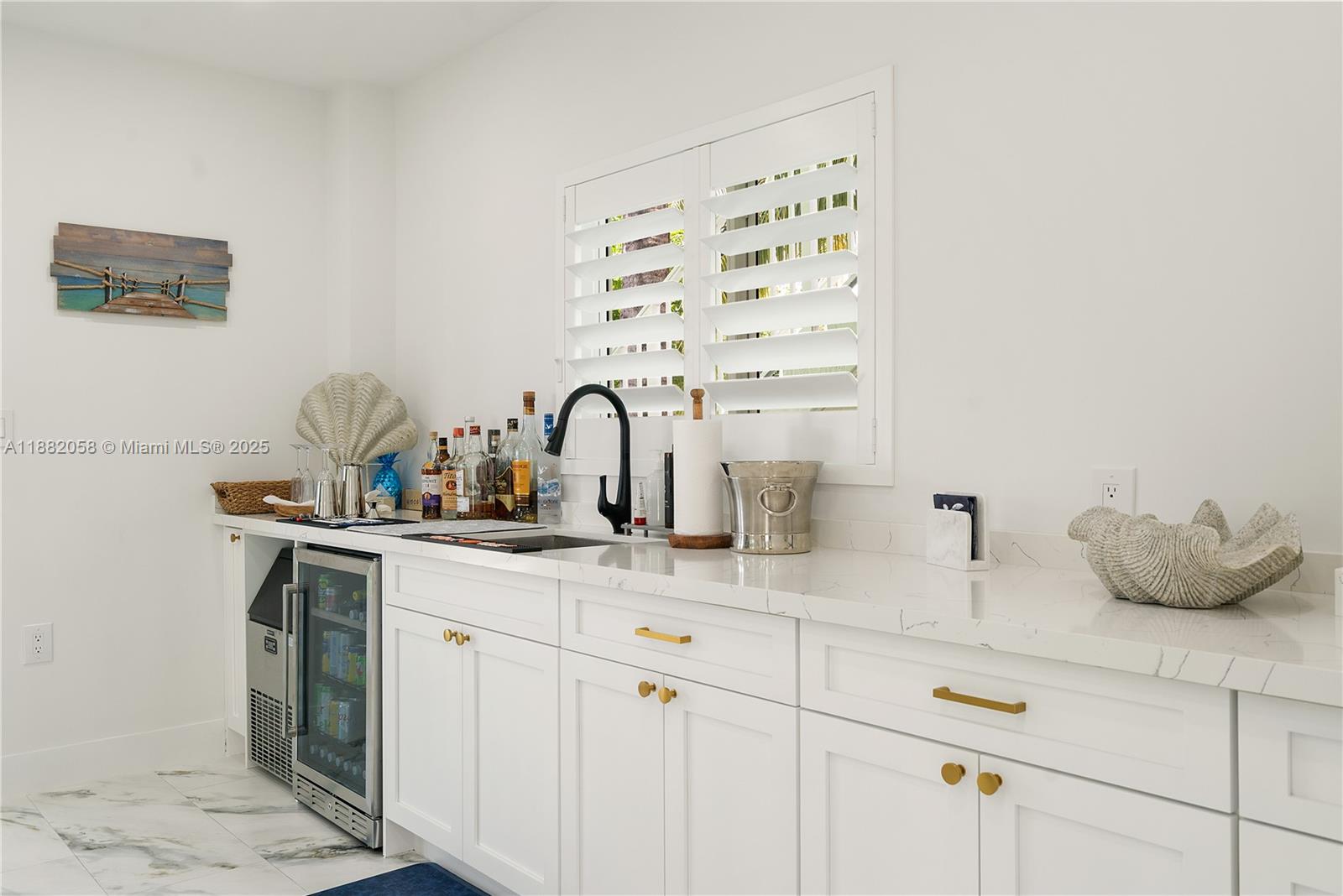 TWIN LAKES - Residential