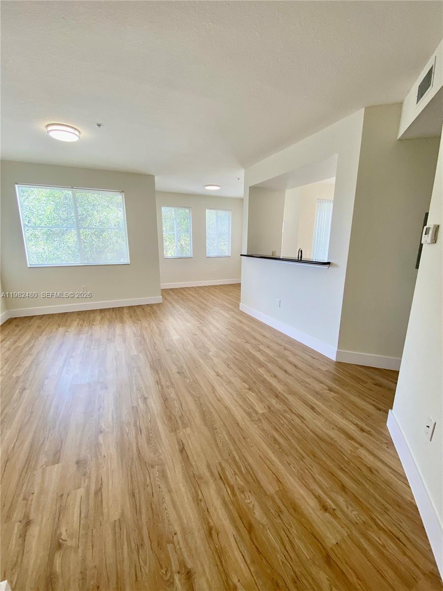 RESIDENCES AT LEGACY PLAC - Residential Lease