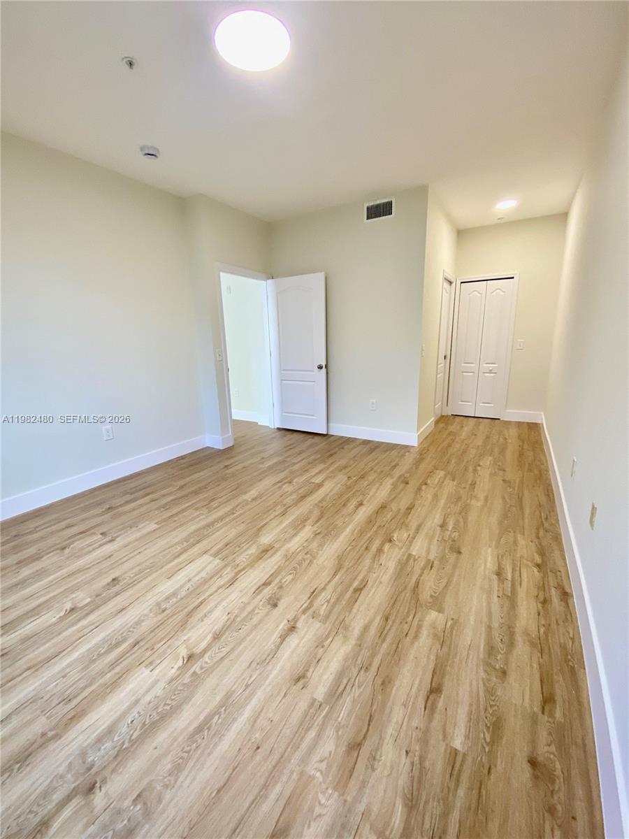 RESIDENCES AT LEGACY PLAC - Residential Lease