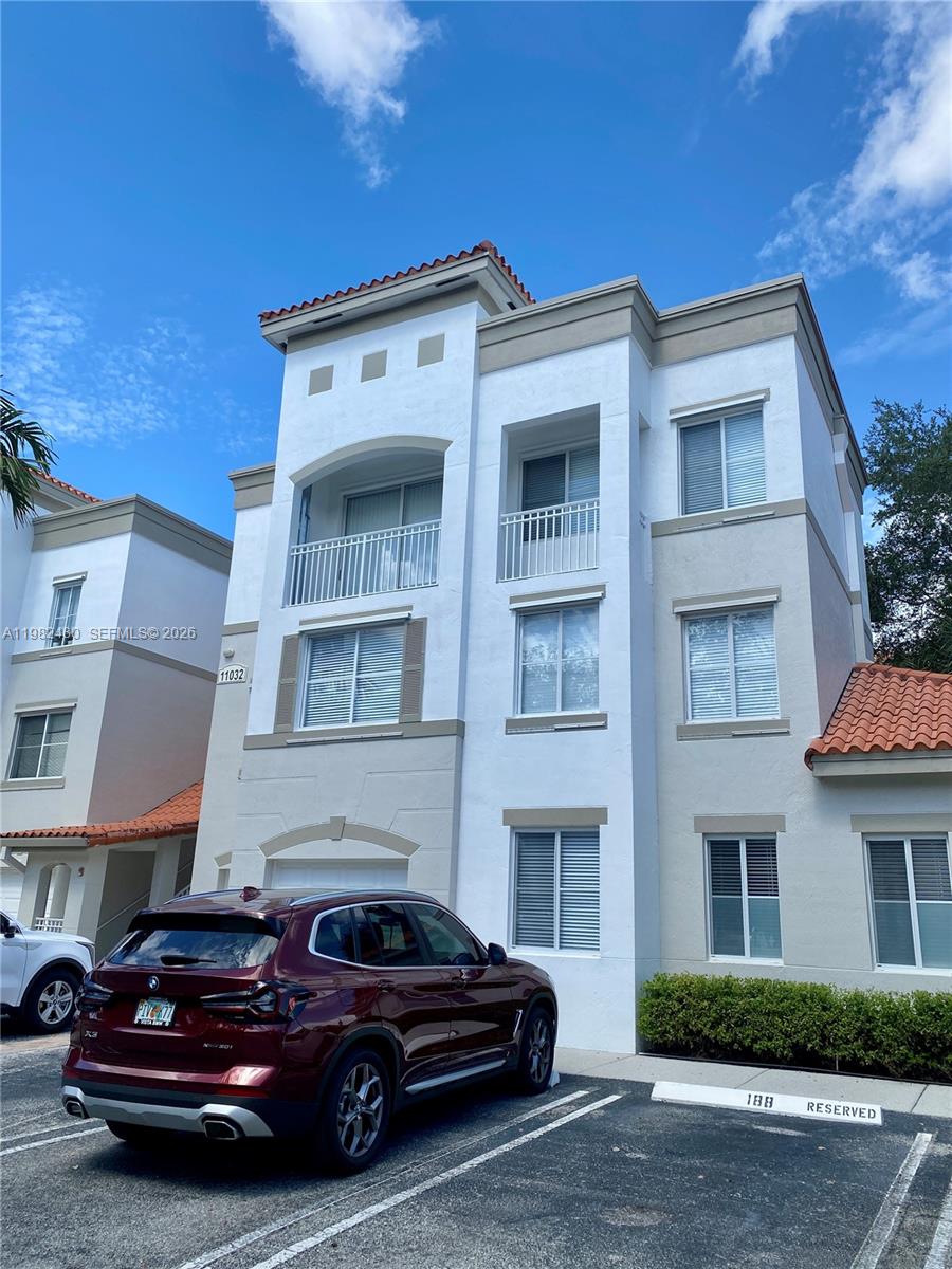 RESIDENCES AT LEGACY PLAC - Residential Lease