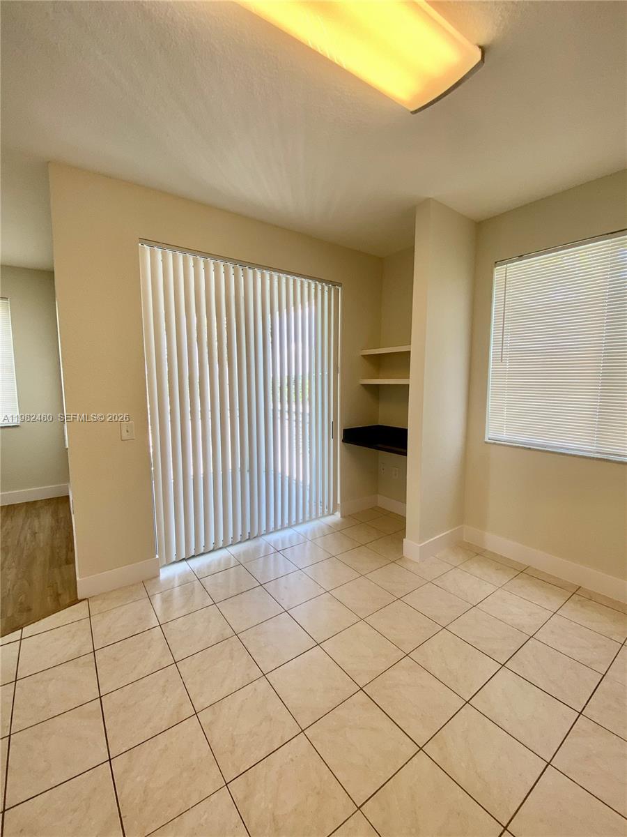 RESIDENCES AT LEGACY PLAC - Residential Lease