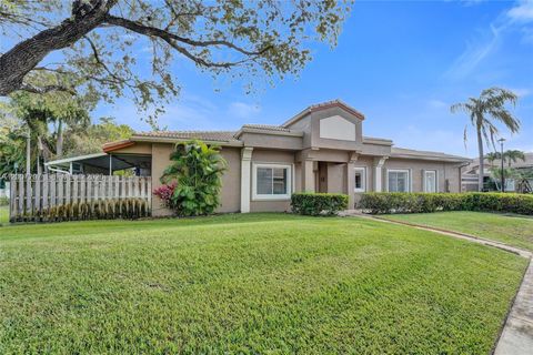 Photo of 10131 Lombardy Dr, Tamarac, FL 33321 (MLS # A12007207)