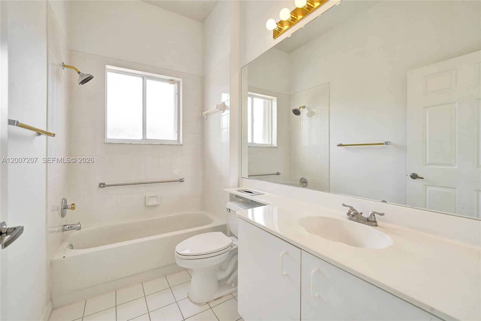 LOMBARDY REPLAT - Residential