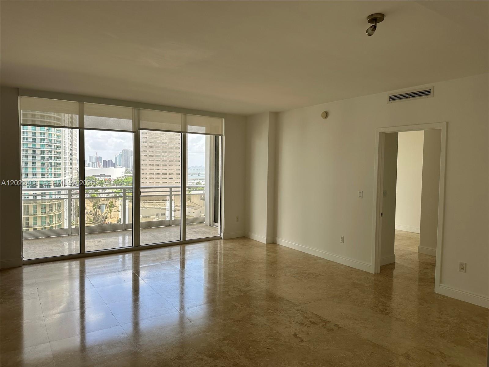 CARBONELL CONDO - Residential