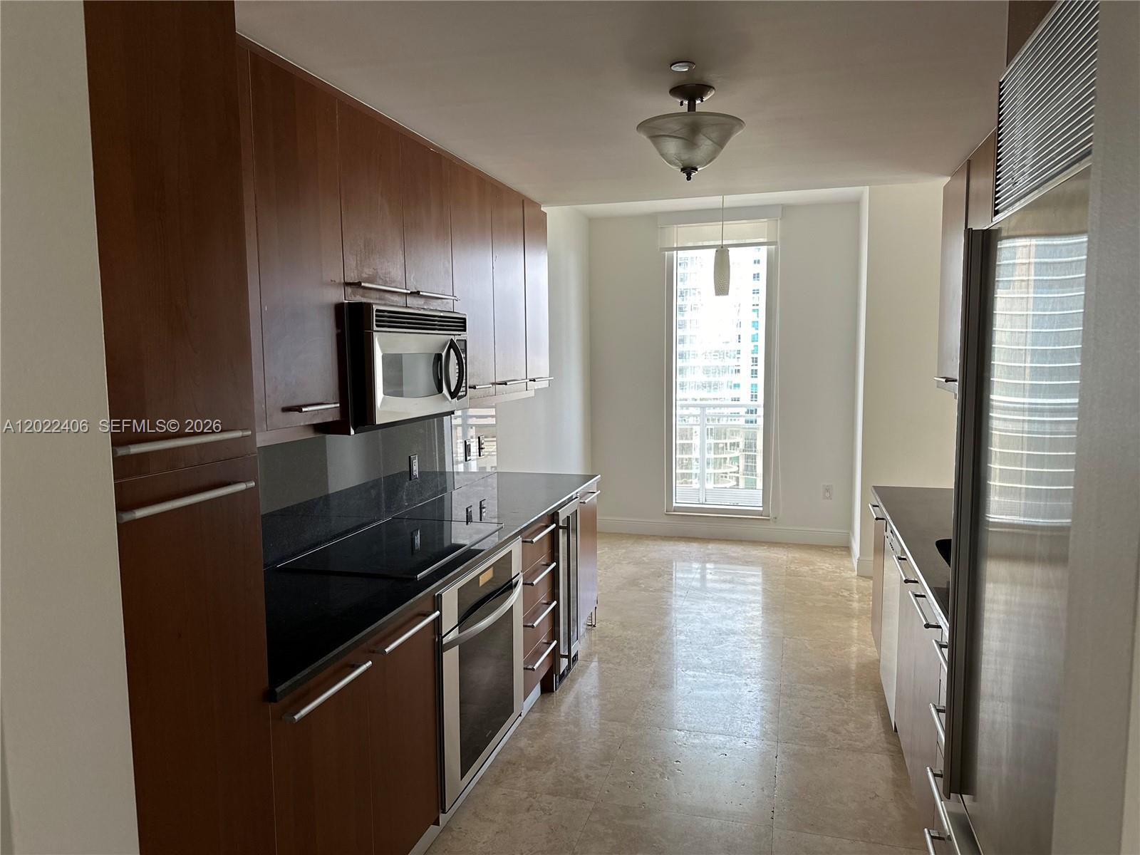 CARBONELL CONDO - Residential