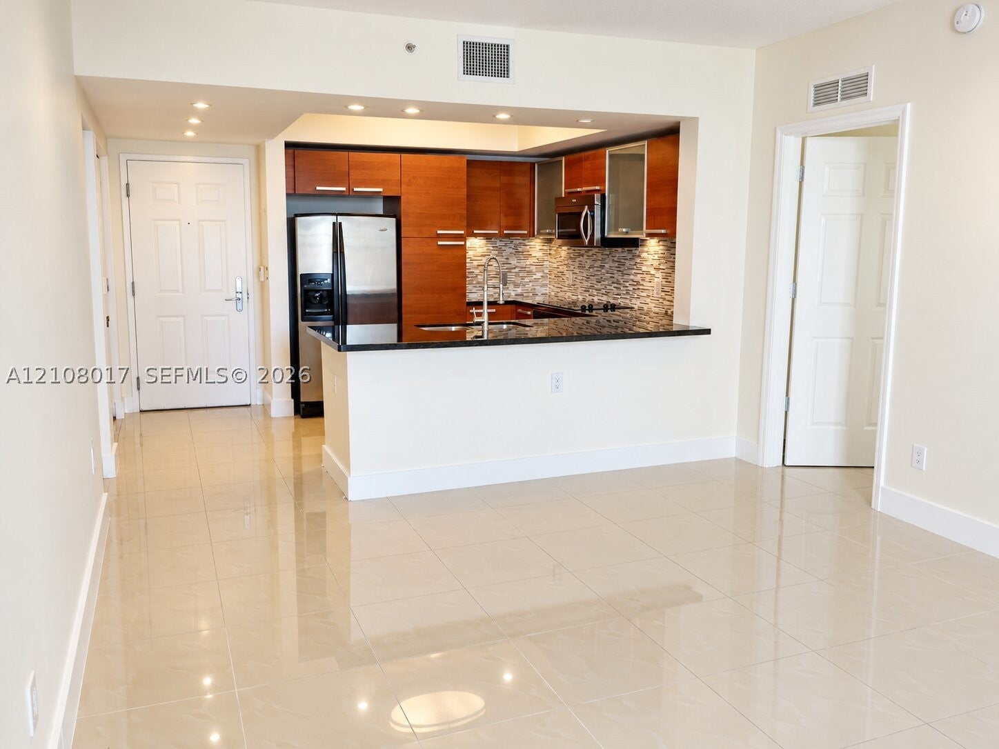 2030 S Douglas Rd 414