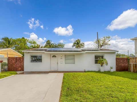 Photo of 2411 Fletcher St, Hollywood, FL 33020 (MLS # A12022115)
