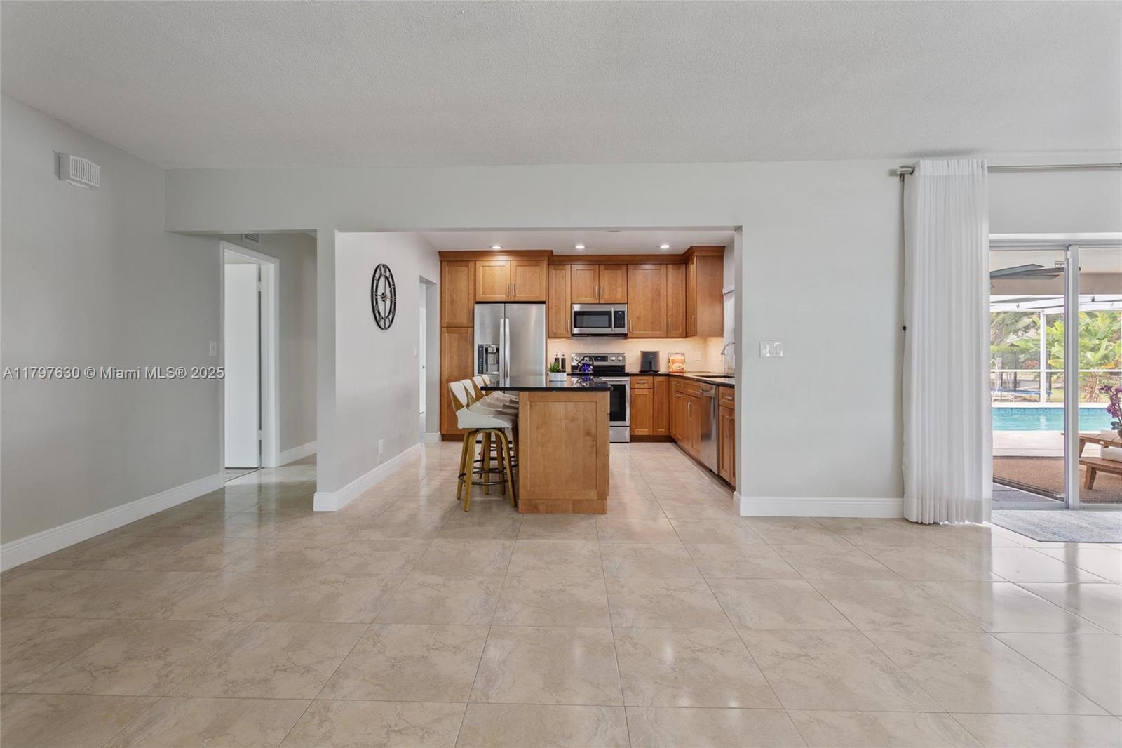 SUNRISE KEY - Residential Lease