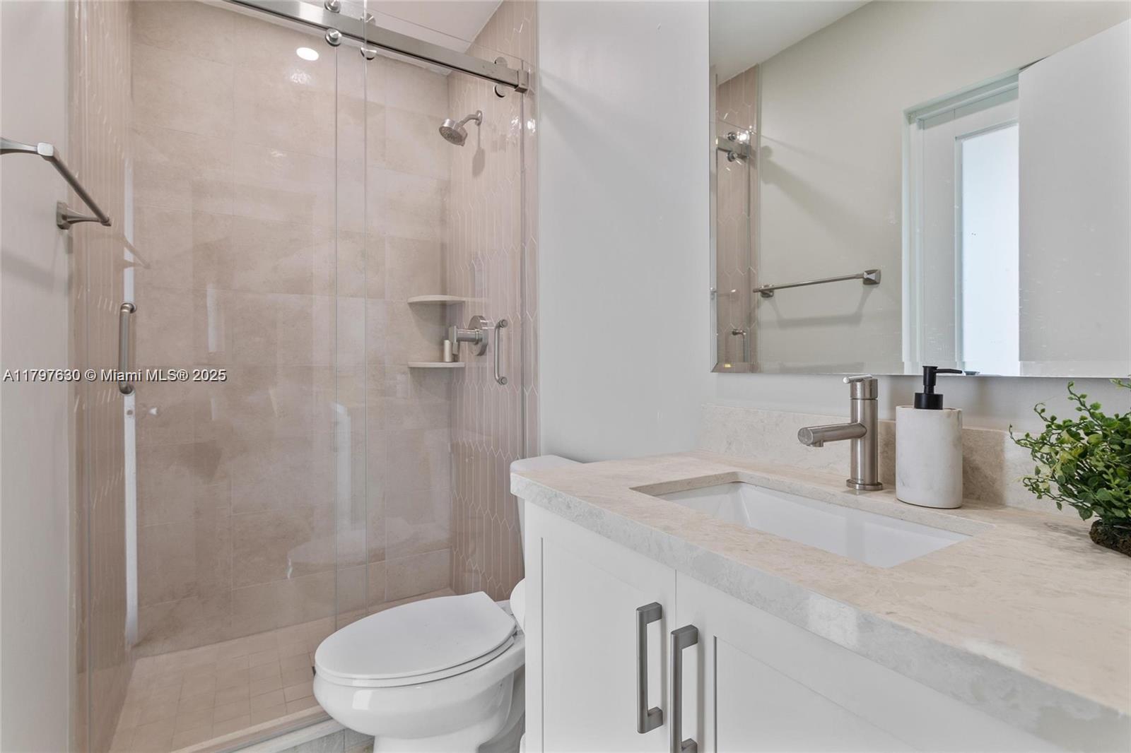 SUNRISE KEY - Residential Lease