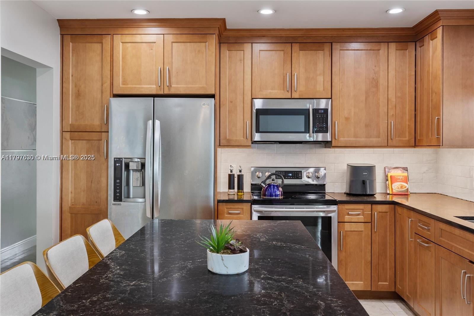 SUNRISE KEY - Residential Lease