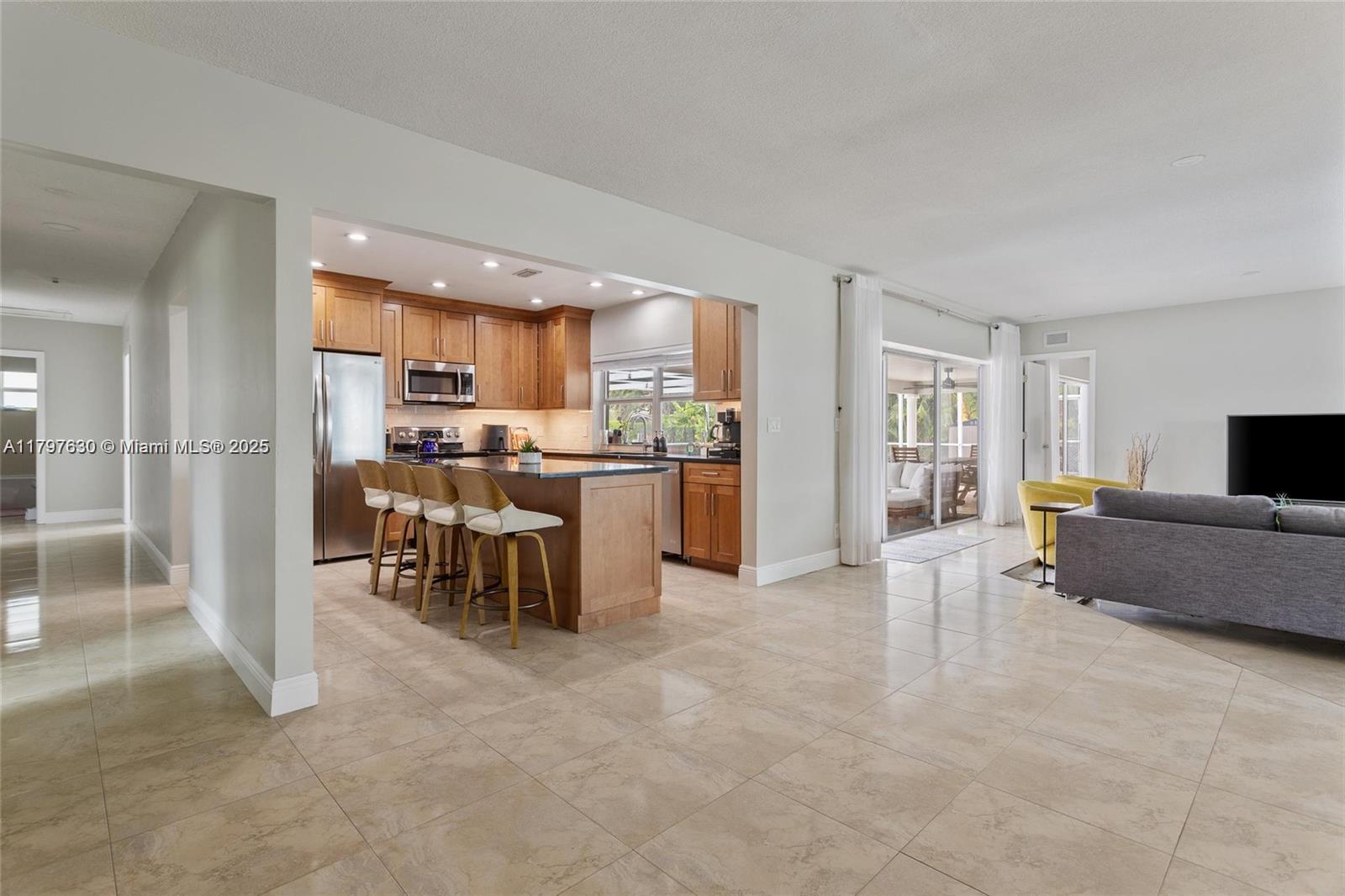 SUNRISE KEY - Residential Lease