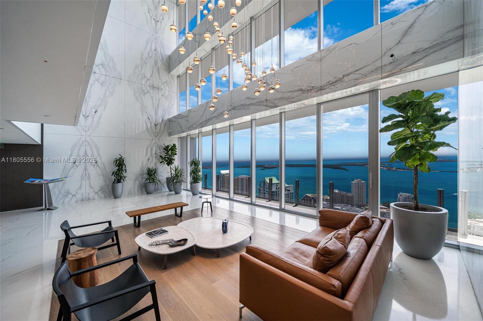 ASTON MARTIN RESIDENCE - Residential
