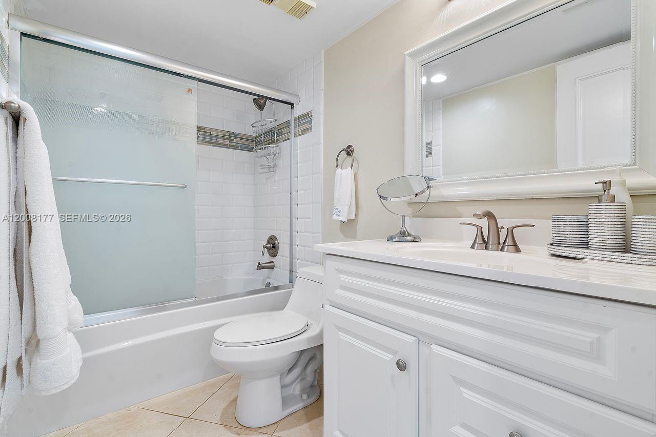 OCEAN TRAIL CONDO IV - Residential