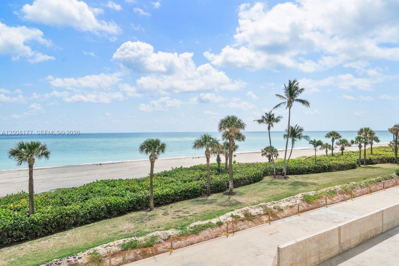 OCEAN TRAIL CONDO IV - Residential