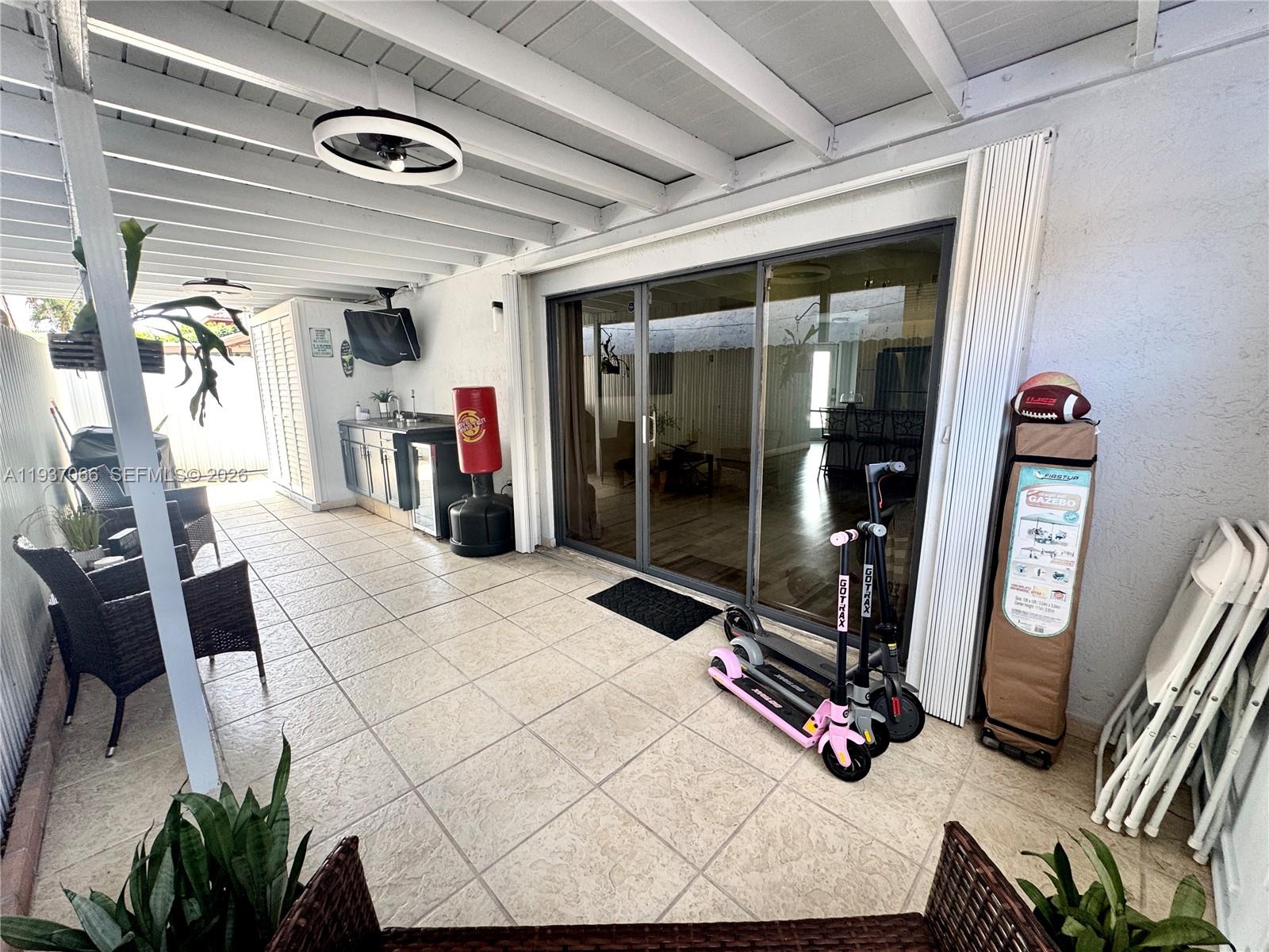 UNIVERSITY COURTS SUB - Residential