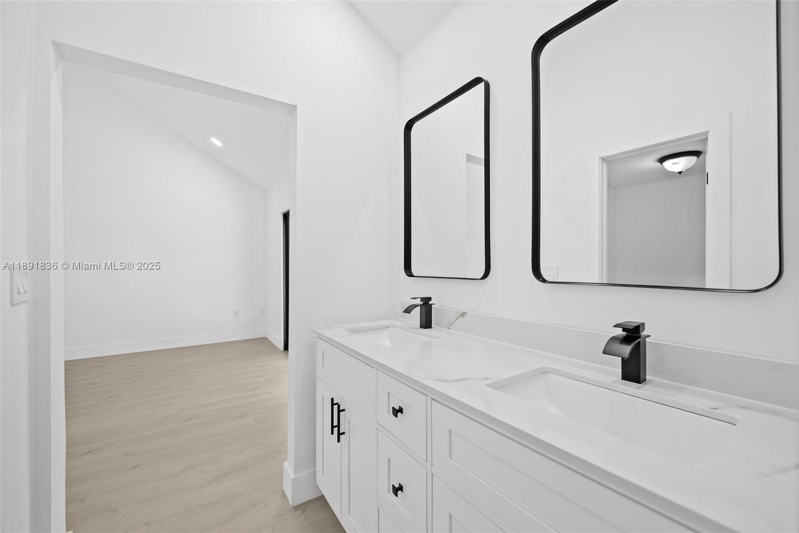 SOUTH RIDGE HEIGHTS 2ND S - Residential