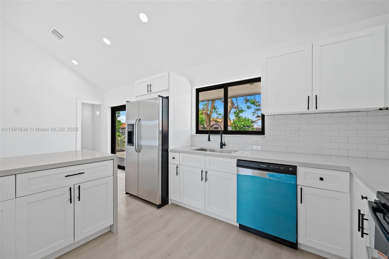 SOUTH RIDGE HEIGHTS 2ND S - Residential