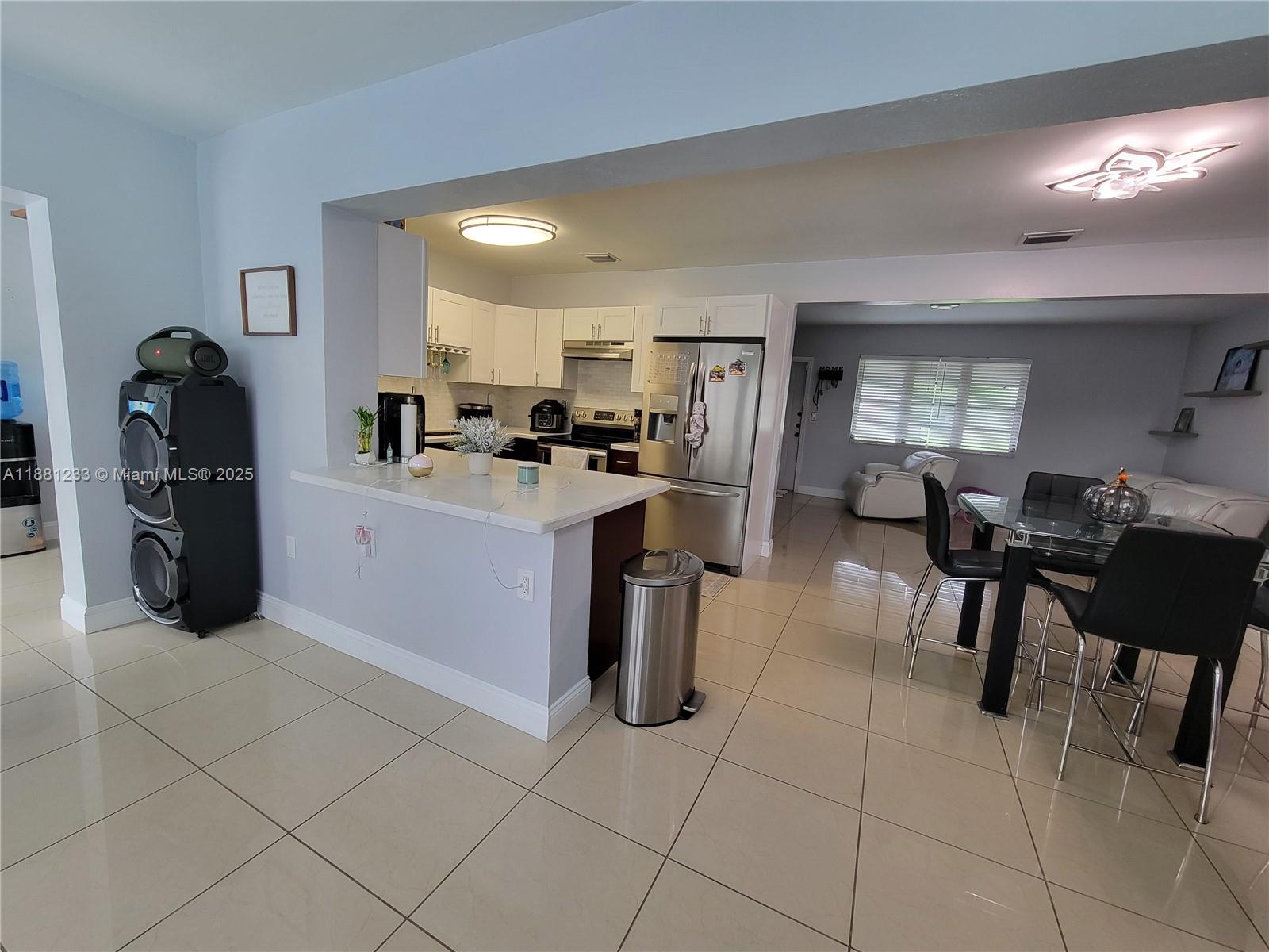 PEMBROKE PINES NO 3 - Residential Lease