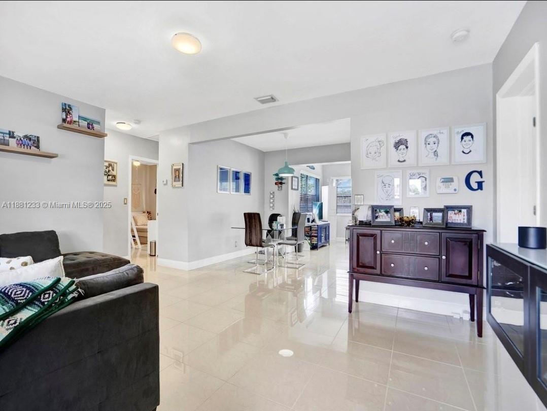 PEMBROKE PINES NO 3 - Residential Lease