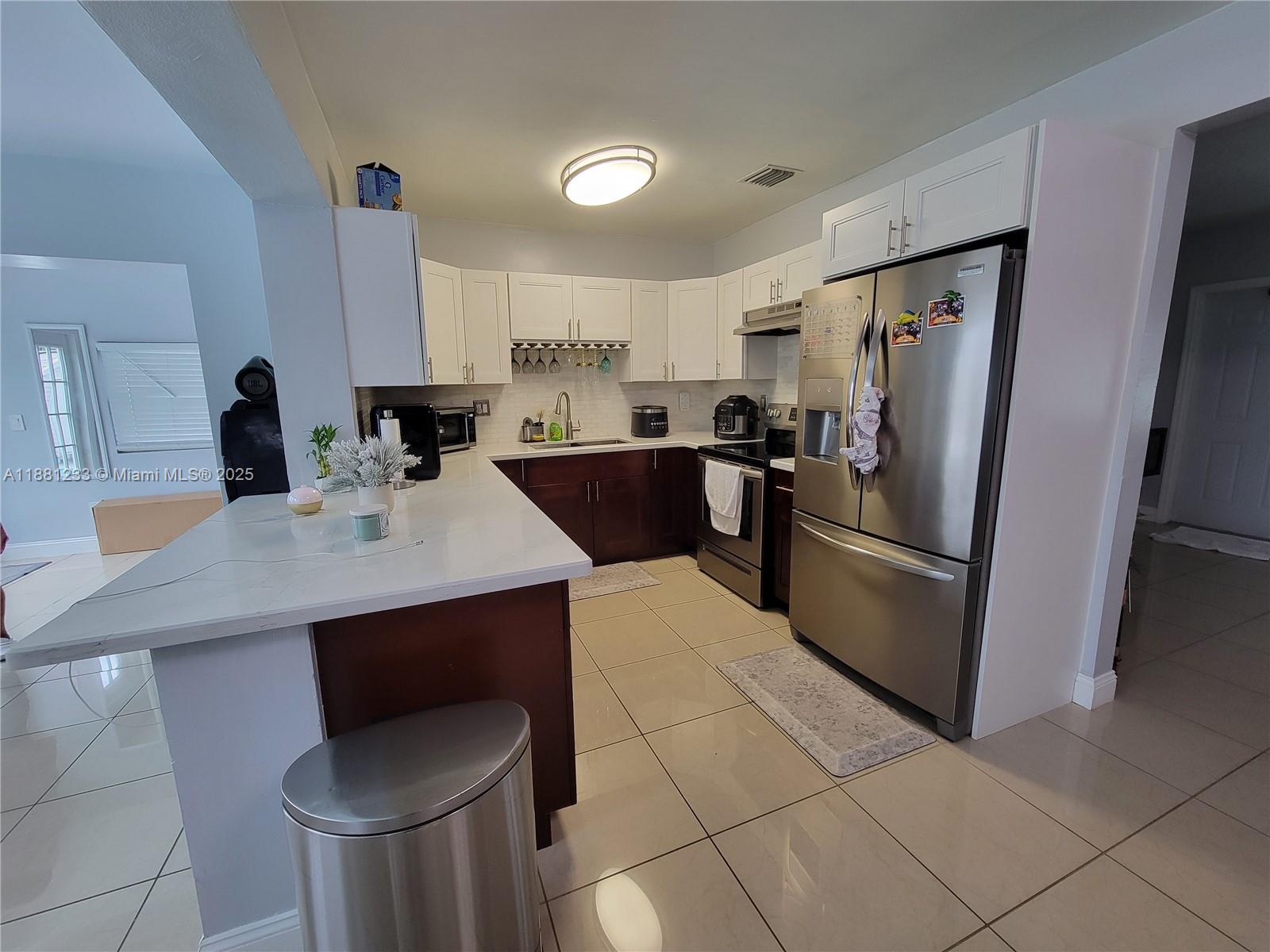 PEMBROKE PINES NO 3 - Residential Lease