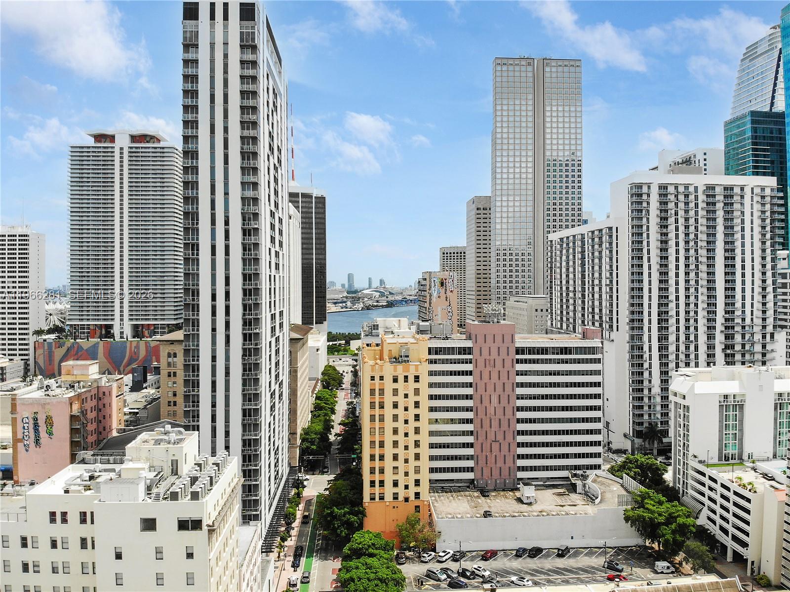 CENTRO CONDO - Residential