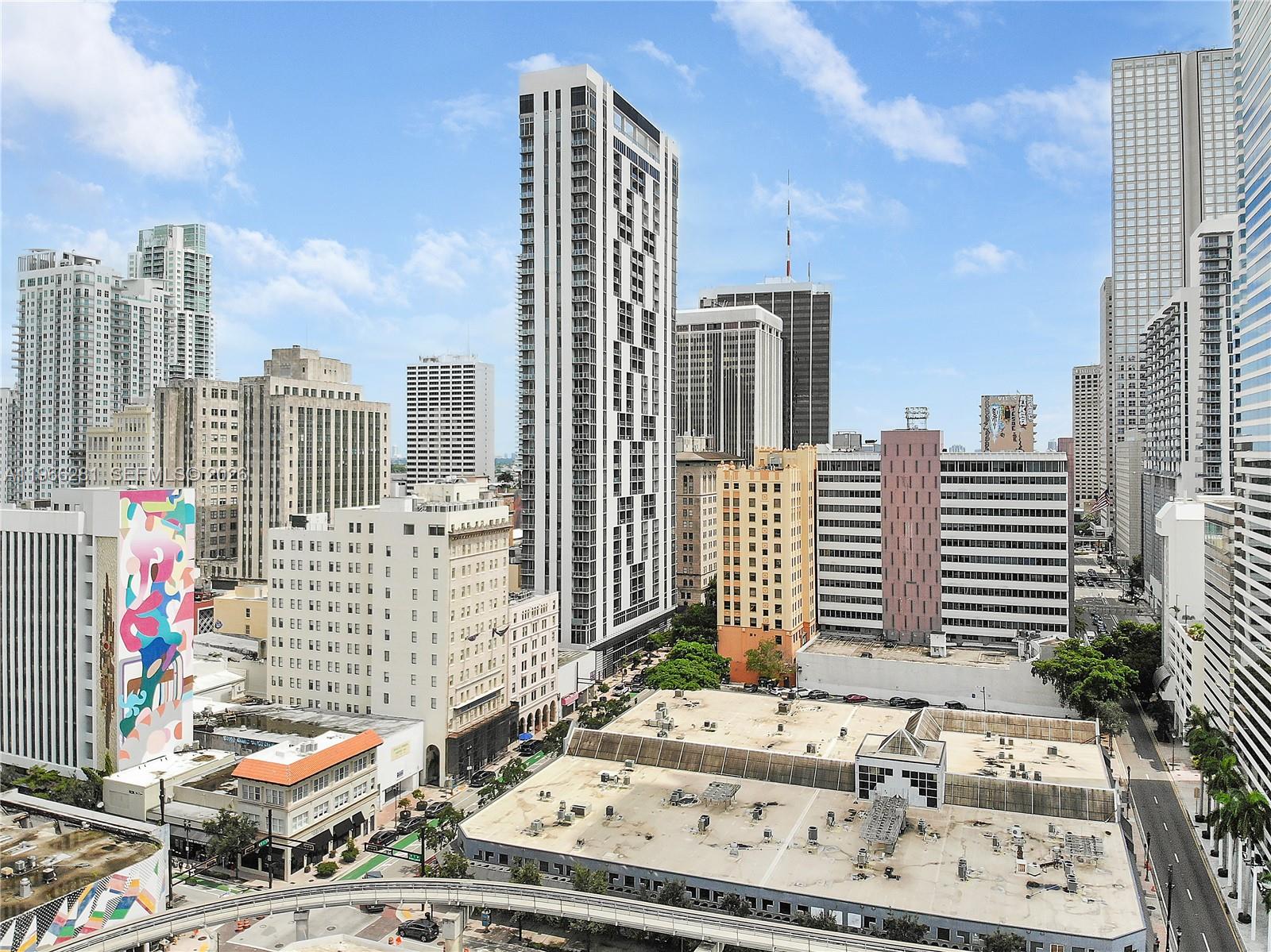 CENTRO CONDO - Residential