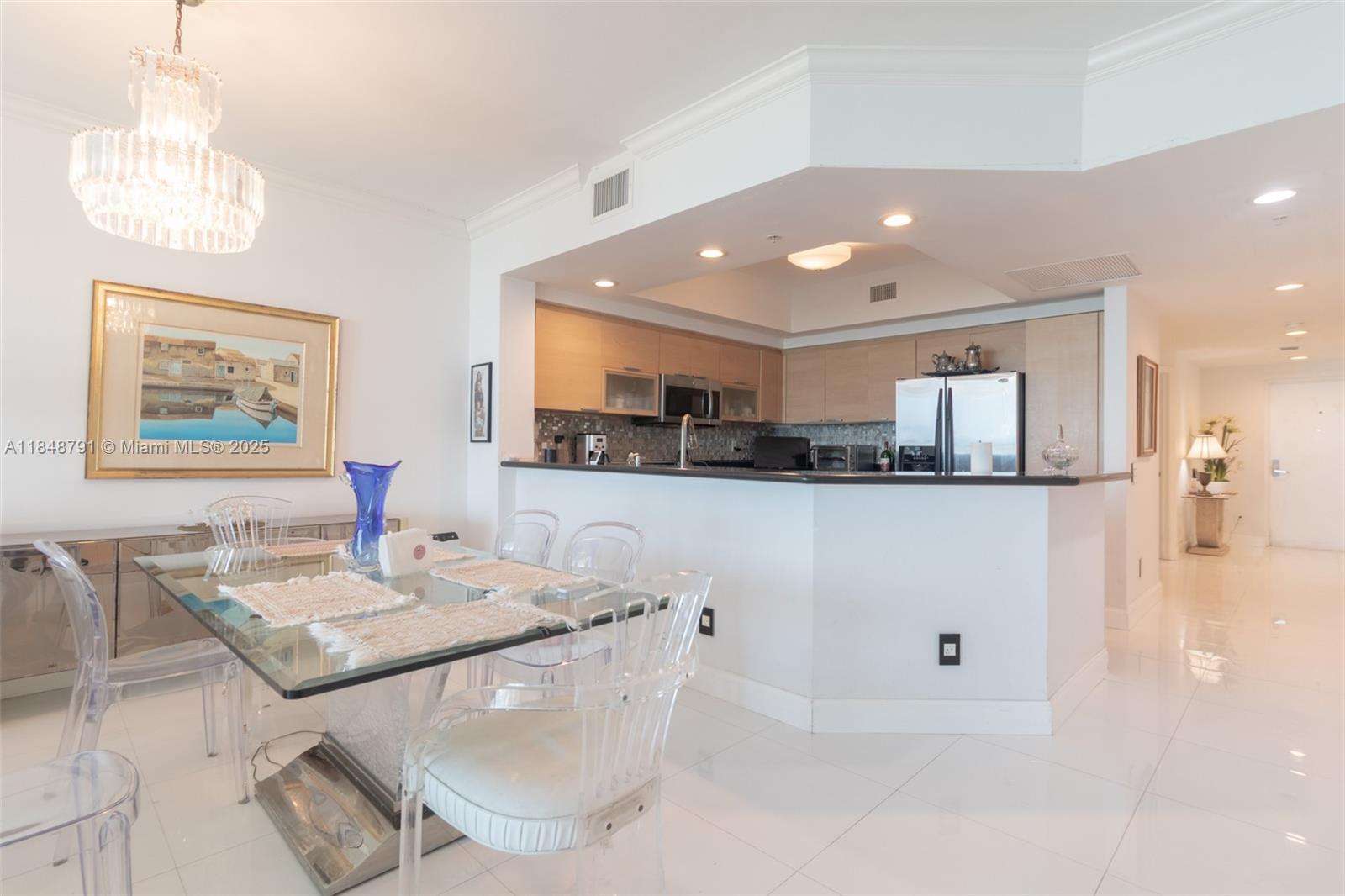 THE OAKS I CONDO - Residential