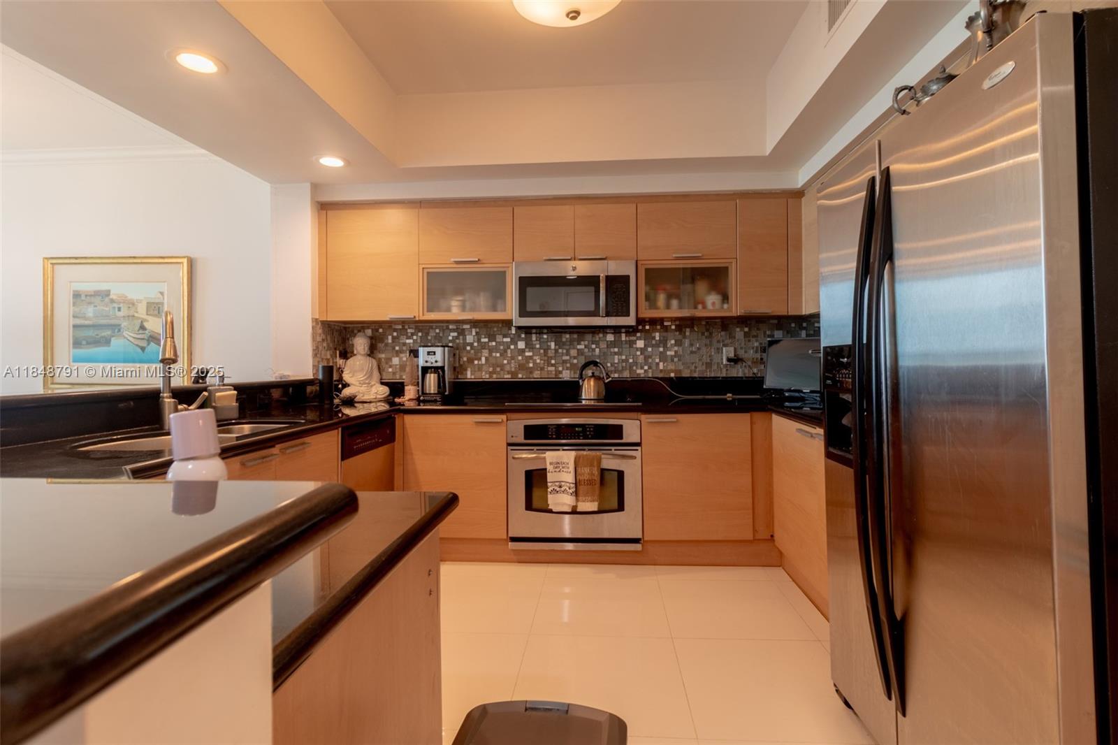 THE OAKS I CONDO - Residential