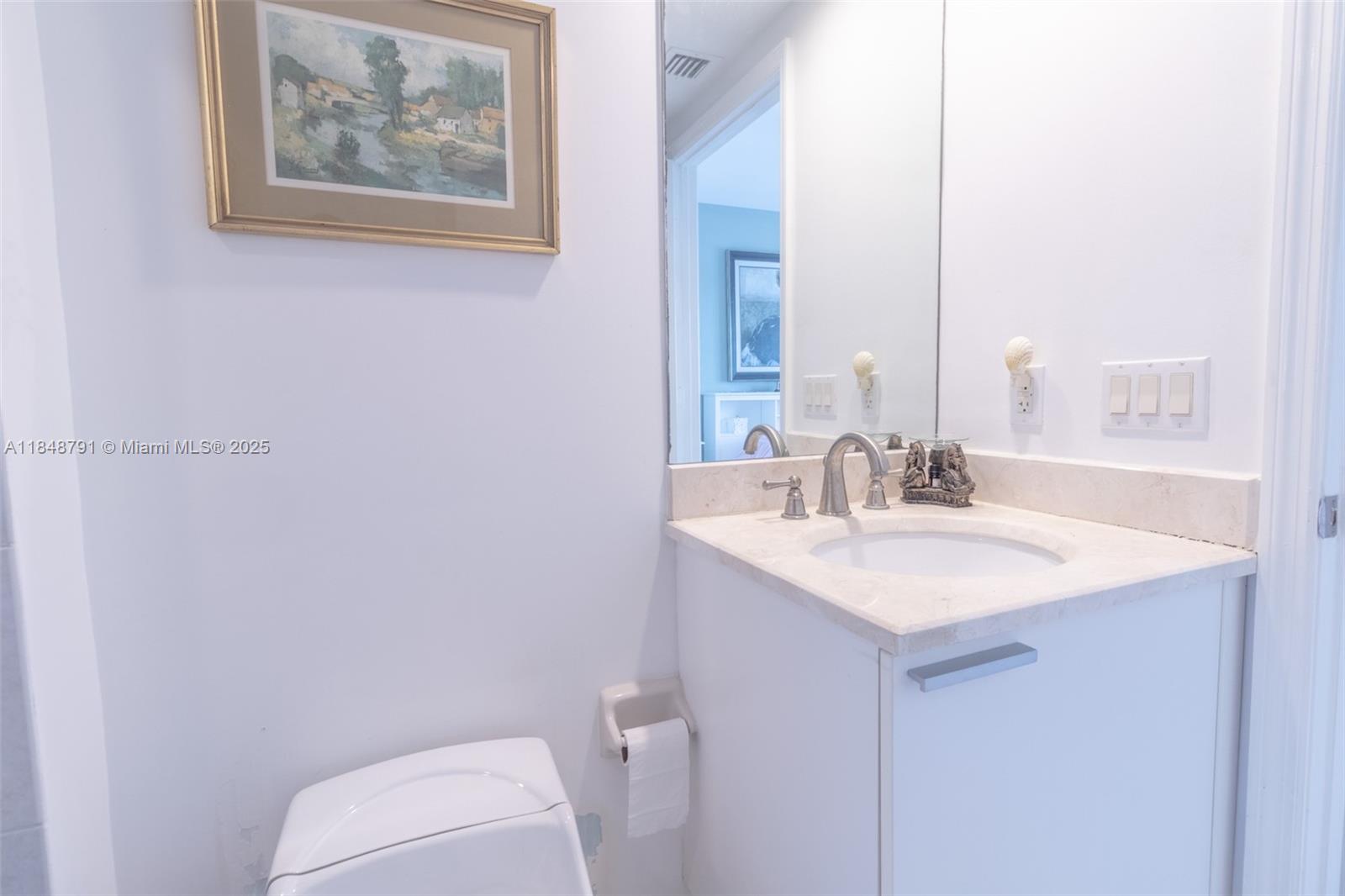 THE OAKS I CONDO - Residential