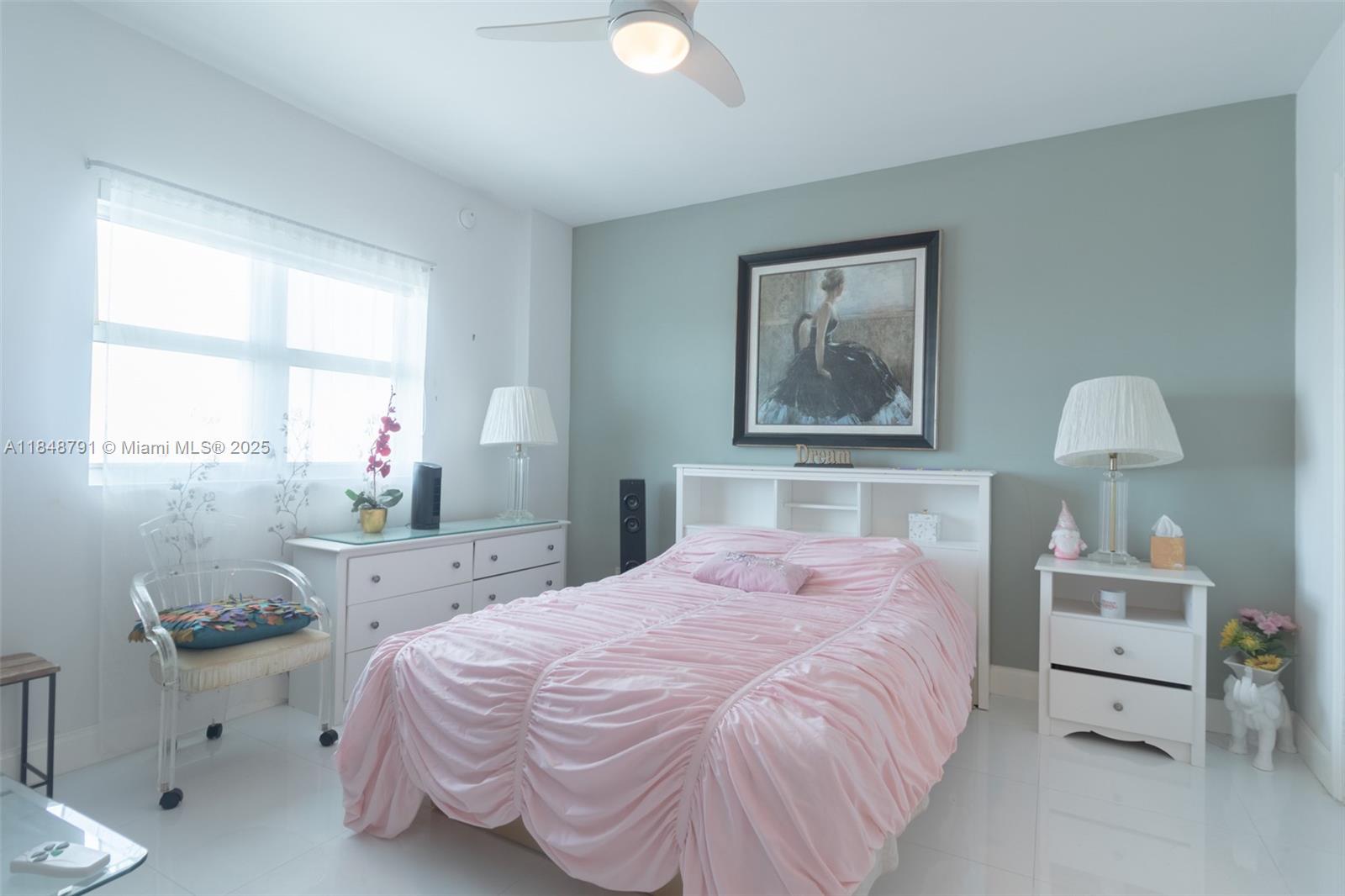 THE OAKS I CONDO - Residential