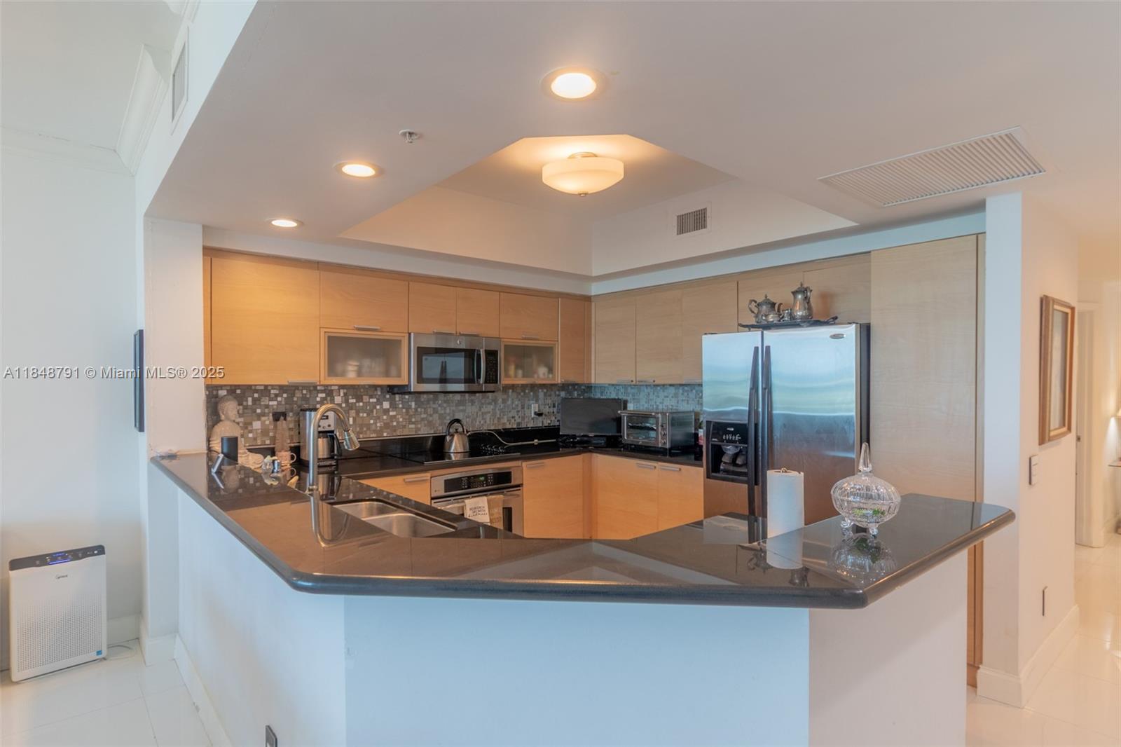 THE OAKS I CONDO - Residential