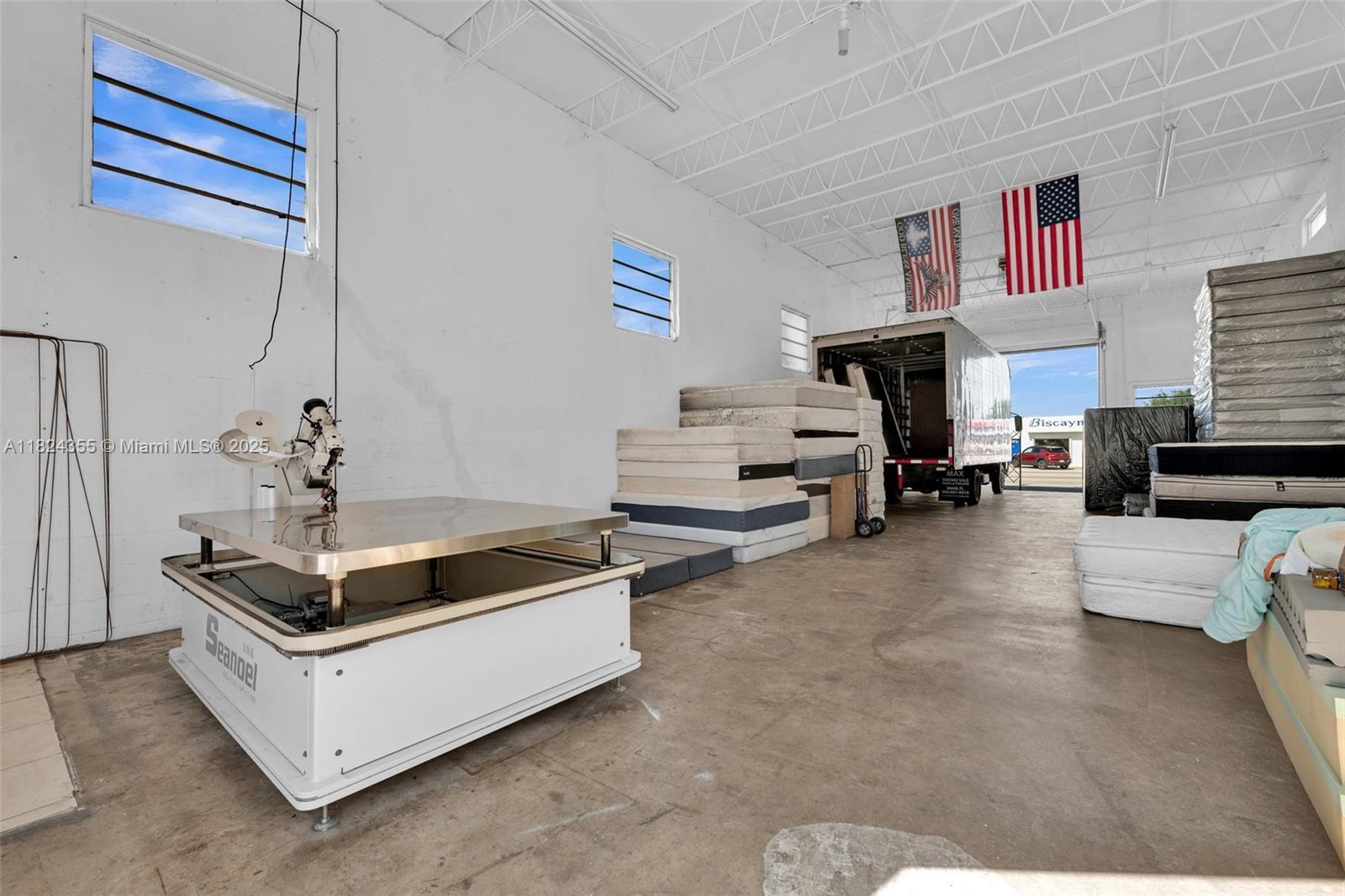 HIALEAH 8TH ADDN REV PL - Land