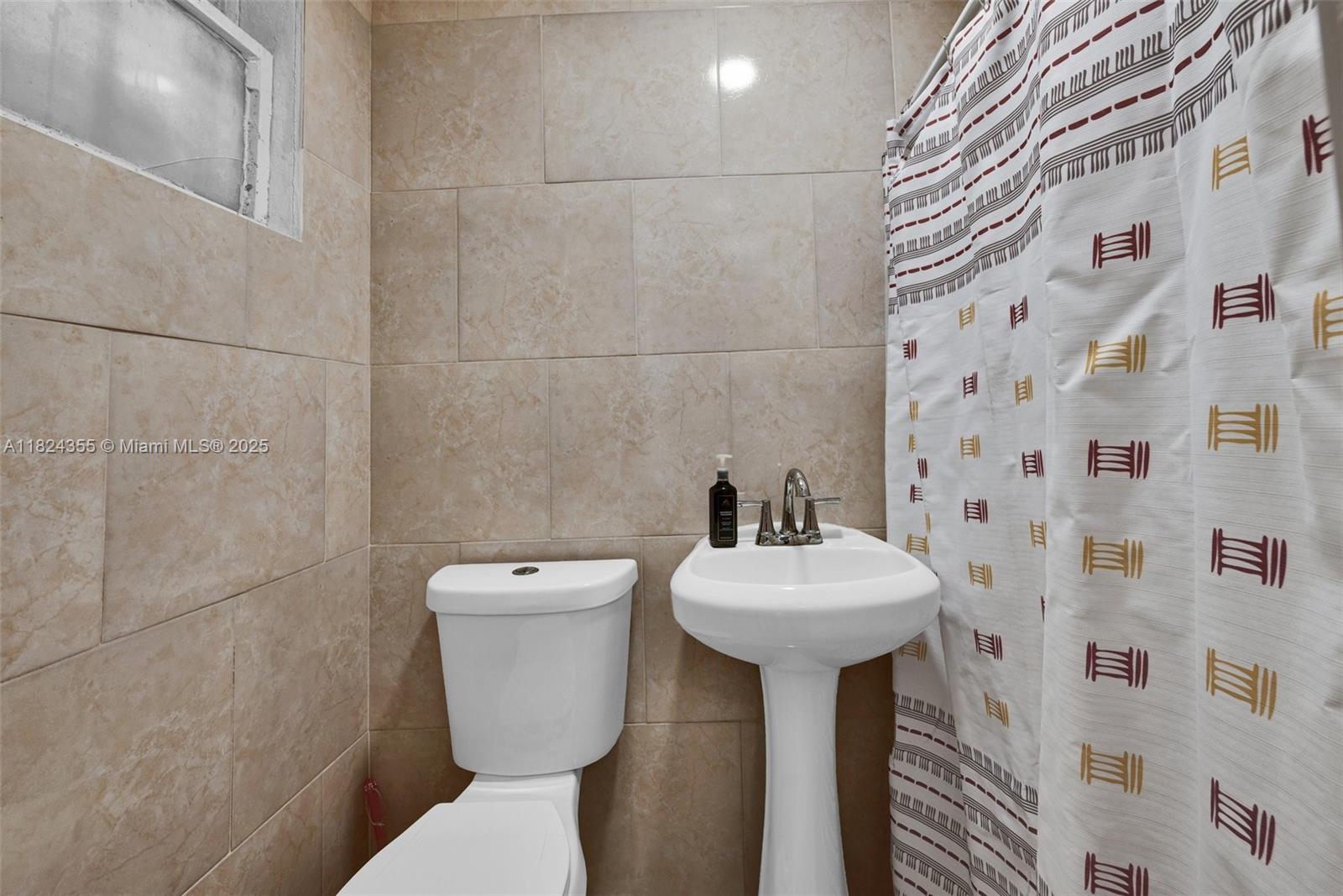 HIALEAH 8TH ADDN REV PL - Land