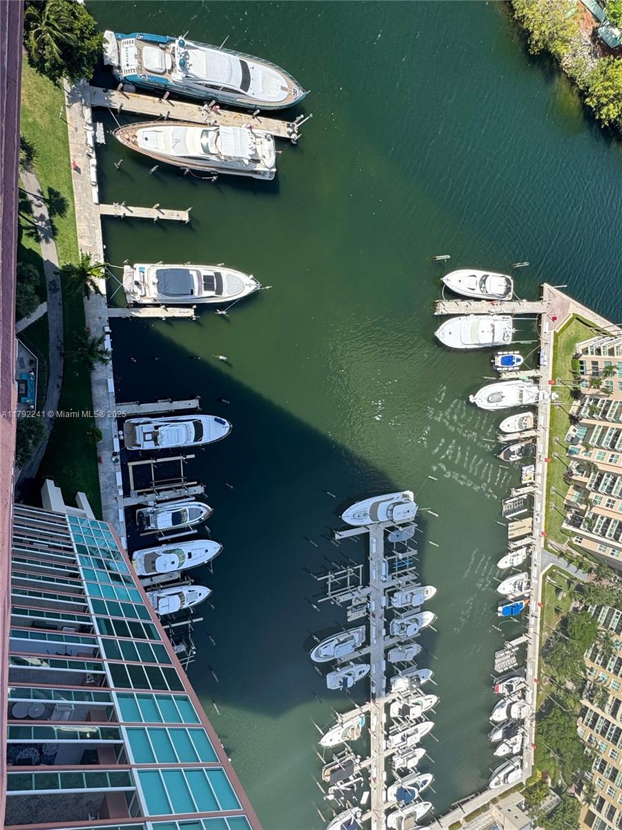 100 HIDDEN BAY CONDO - Residential Lease