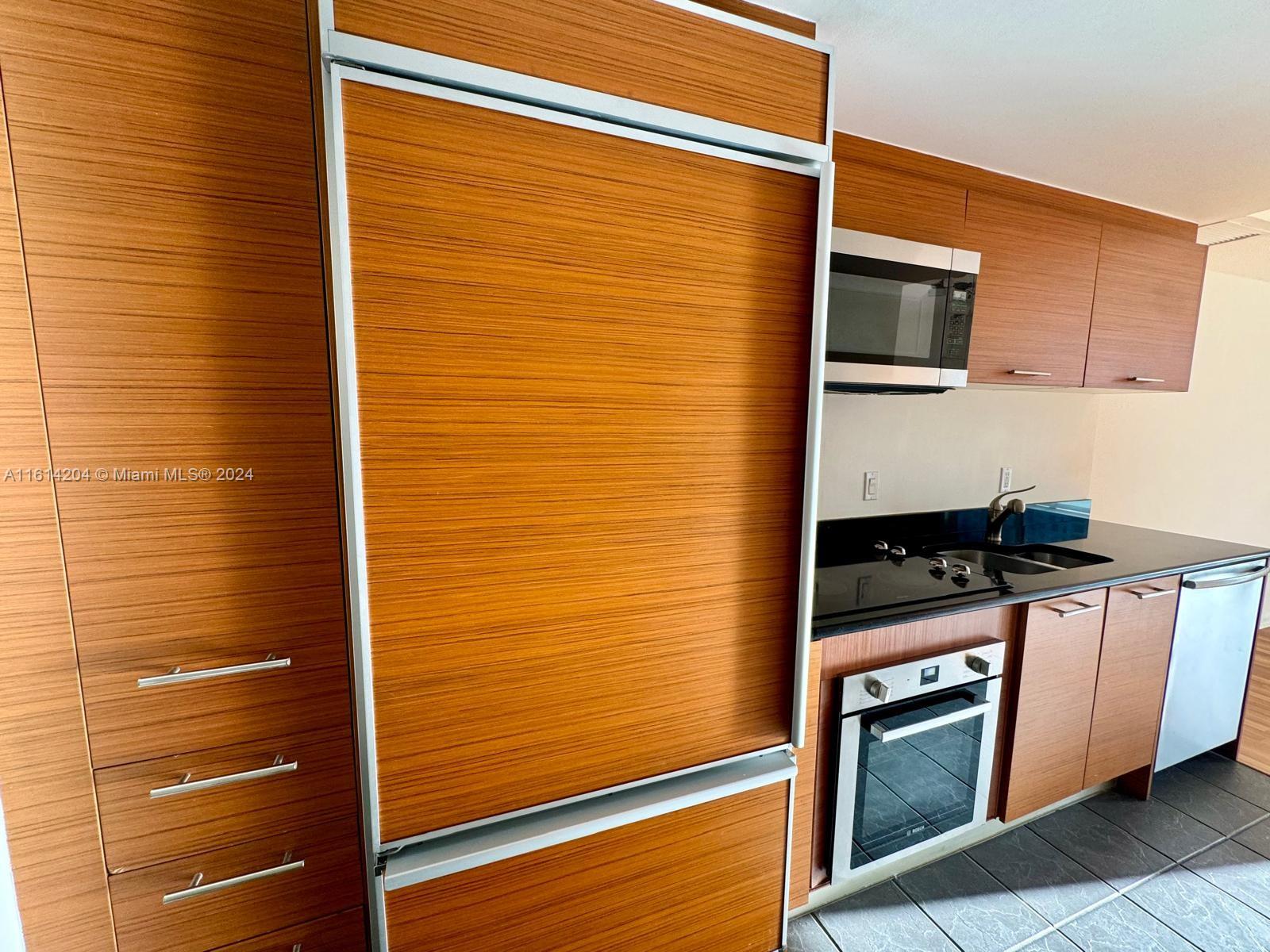 50 BISCAYNE CONDO - Residential Lease