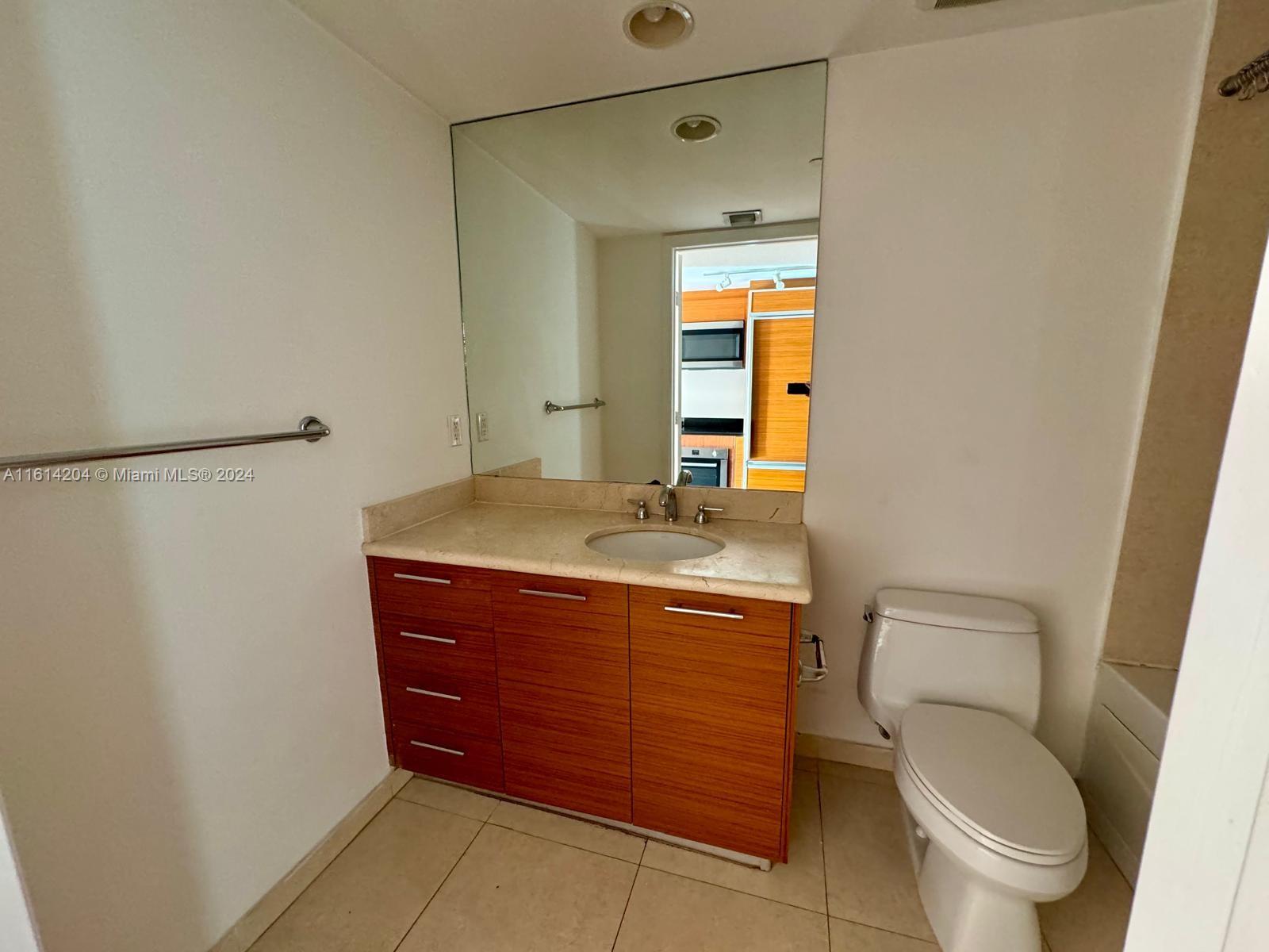 50 BISCAYNE CONDO - Residential Lease